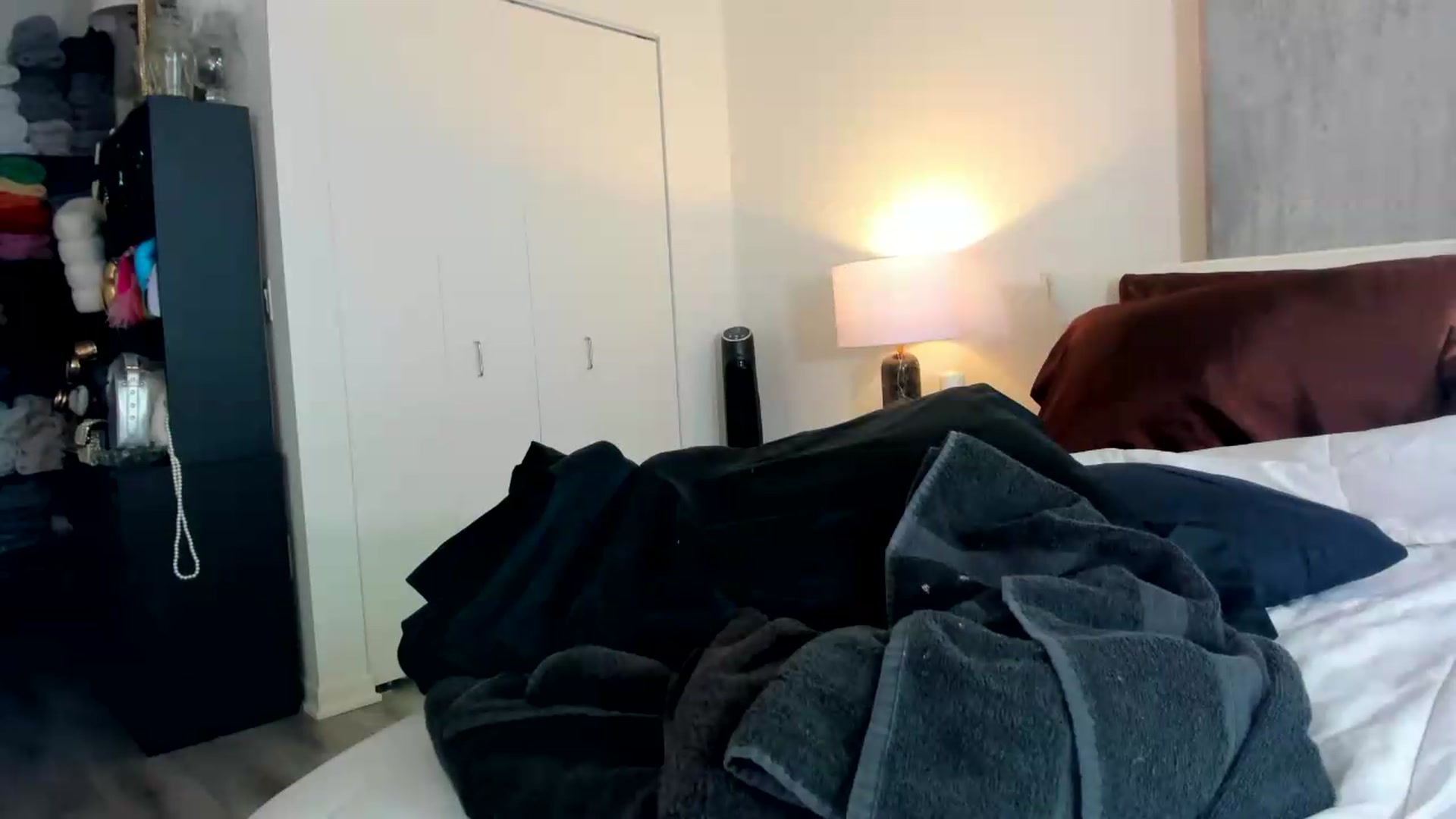 Gallery image thumbnail from thewolfof_MFC's myfreecams stream on, 05/15/2026, 15:39 image 4 of 20