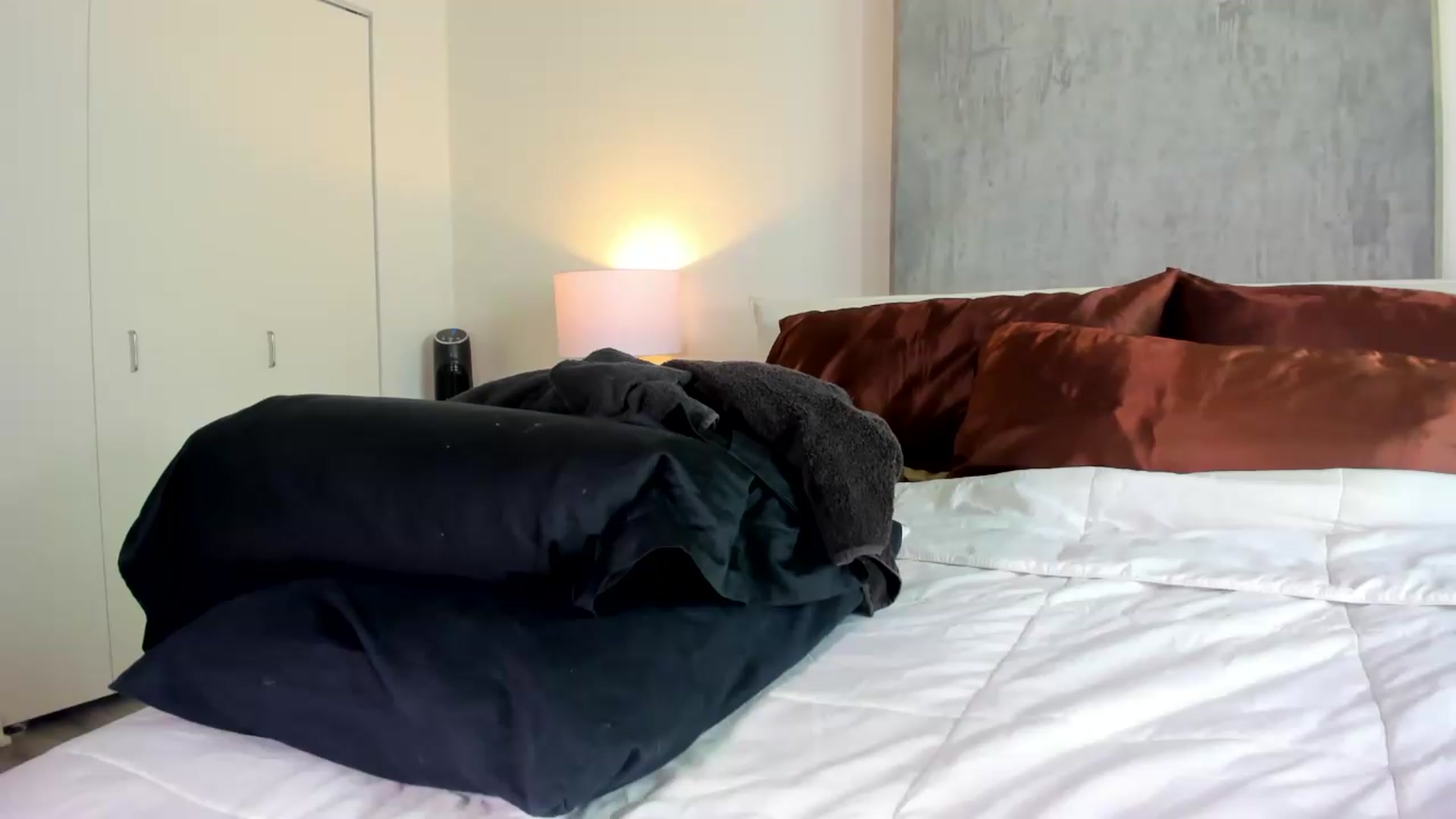 Gallery image thumbnail from thewolfof_MFC's myfreecams stream on, 05/21/2026, 16:43 image 13 of 20