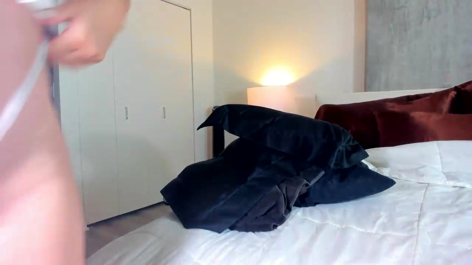 Gallery image thumbnail from thewolfof_MFC's myfreecams stream on, 06/01/2026, 16:33 image 8 of 20