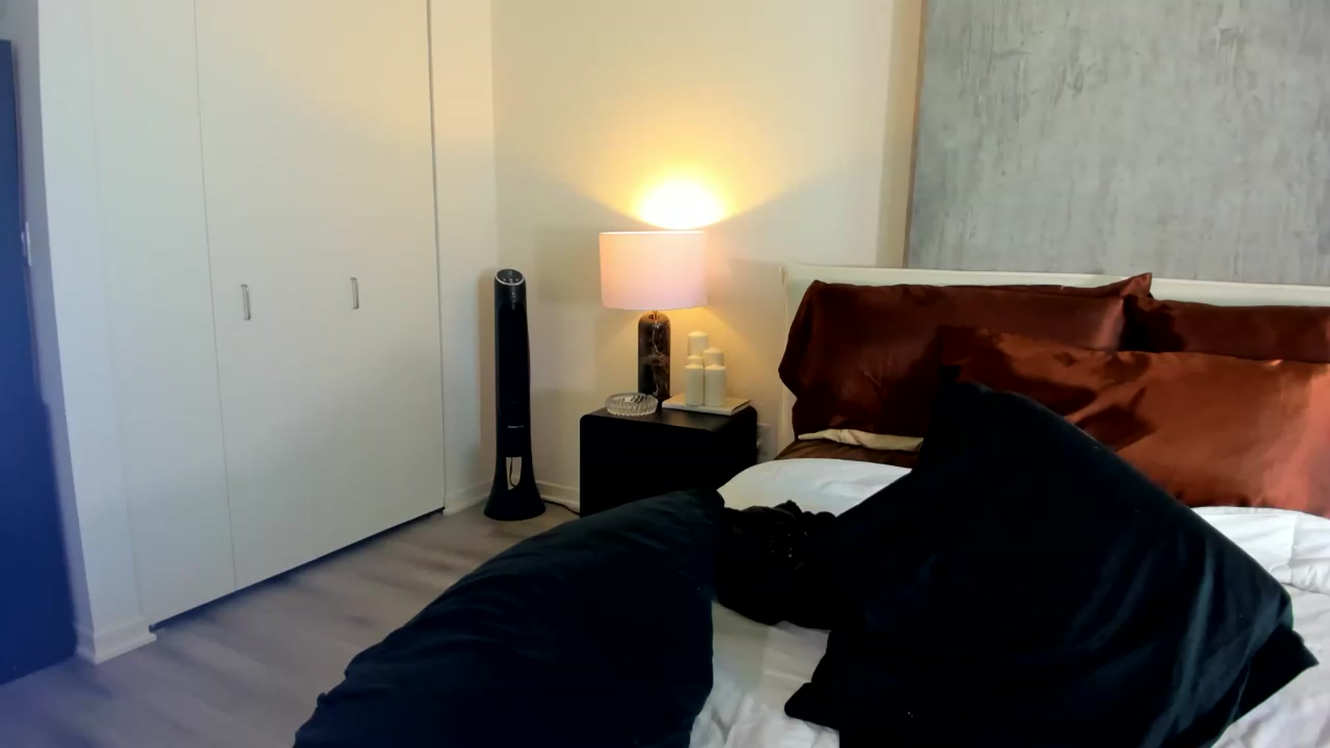 Gallery image thumbnail from thewolfof_MFC's myfreecams stream on, 06/20/2026, 15:47 image 16 of 20