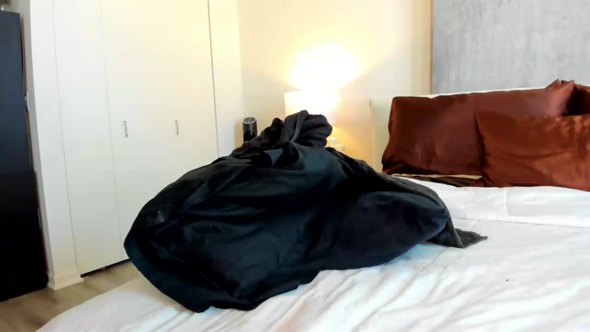 Gallery image thumbnail from thewolfof_MFC's myfreecams stream on, 07/07/2026, 16:14 image 11 of 20