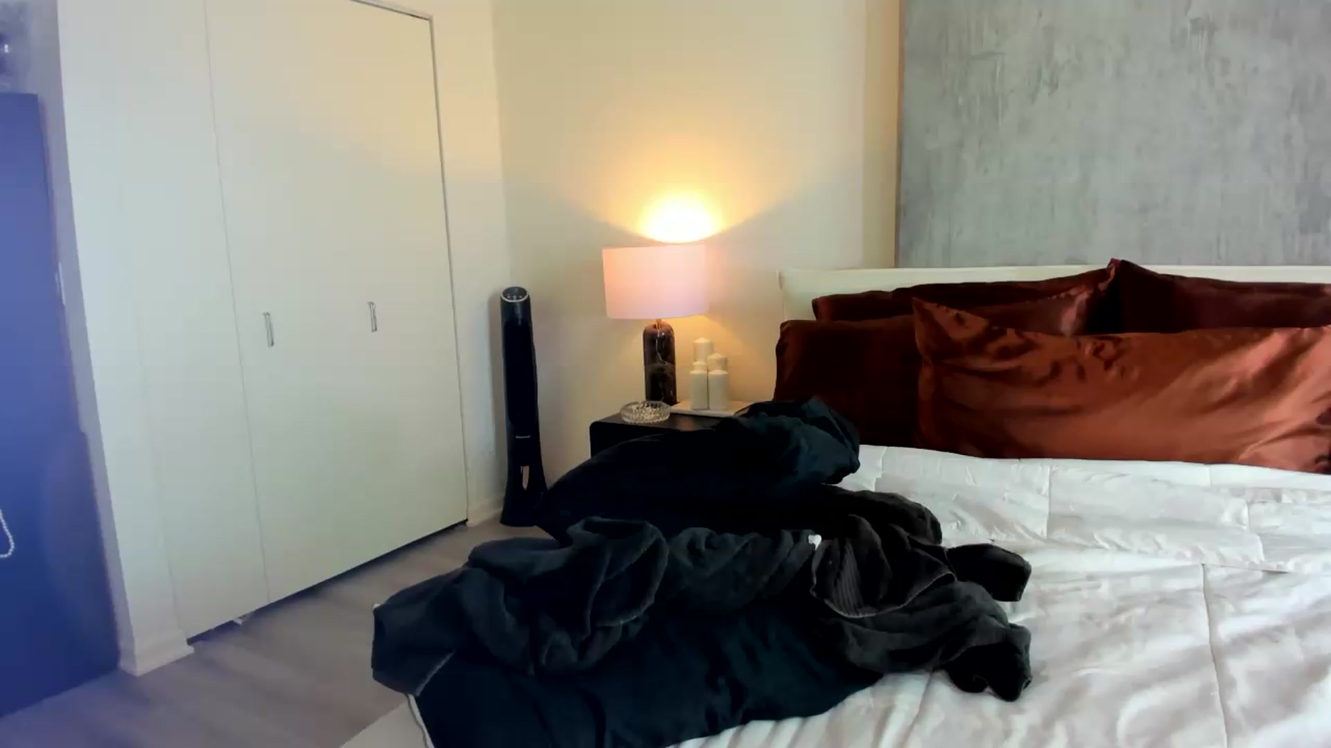 Gallery image thumbnail from thewolfof_MFC's myfreecams stream on, 07/20/2026, 16:44 image 8 of 20