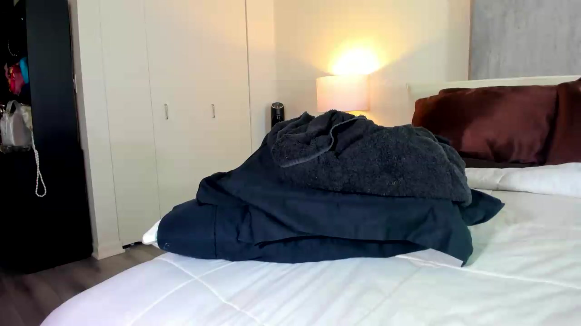 Gallery image thumbnail from thewolfof_MFC's myfreecams stream on, 09/24/2026, 15:25 image 7 of 20