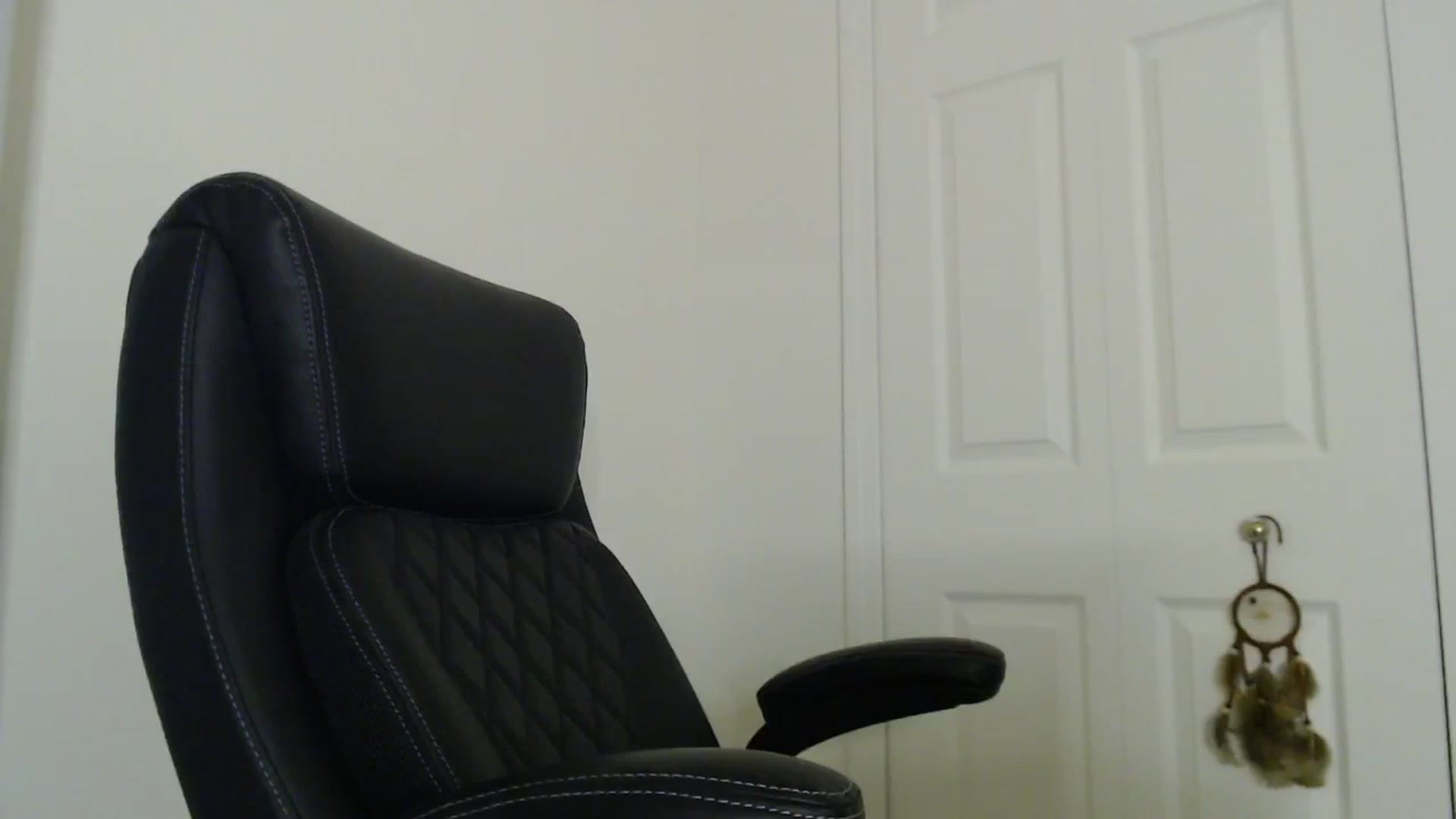 Gallery image thumbnail from thisisAname's myfreecams stream on, 01/08/2026, 05:07 image 2 of 20