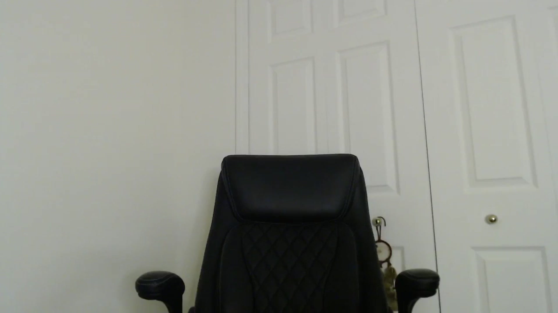 Gallery image thumbnail from thisisAname's myfreecams stream on, 01/08/2026, 05:07 image 10 of 20