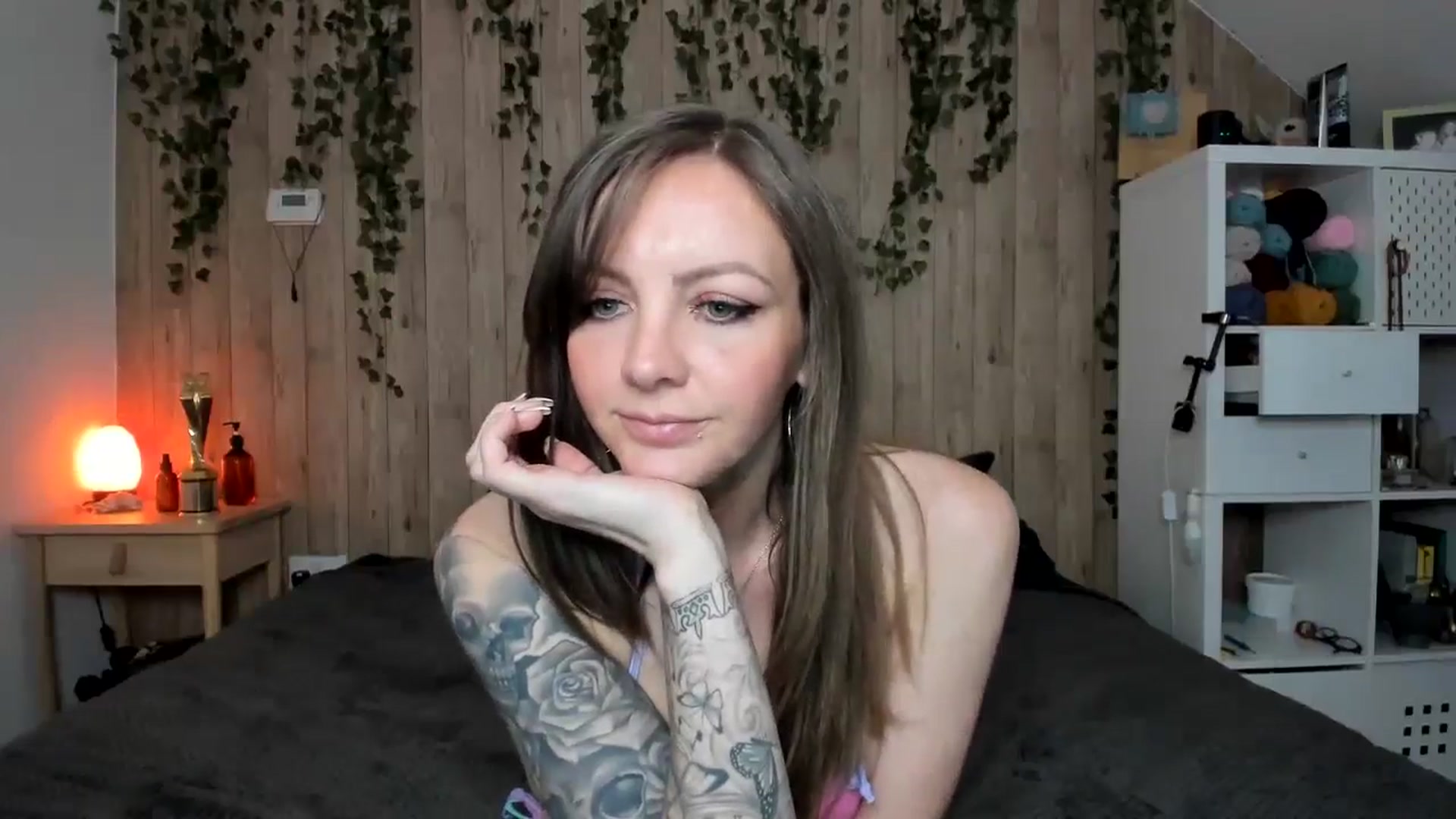 Gallery image thumbnail from thisisjessdx's myfreecams stream on, 07/04/2024, 16:29 image 2 of 20