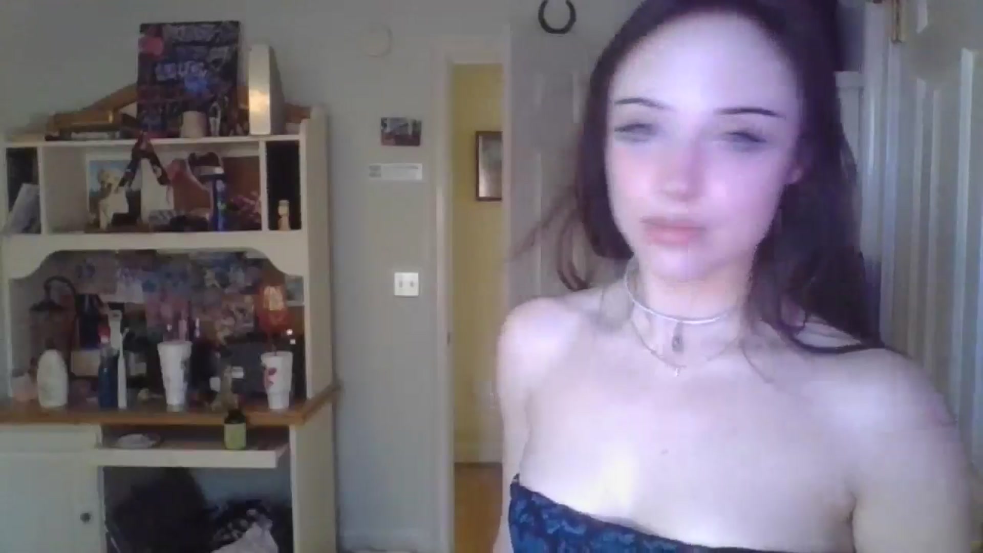 Gallery image thumbnail from thotfuldotter's myfreecams stream on, 02/04/2025, 18:20 image 20 of 20