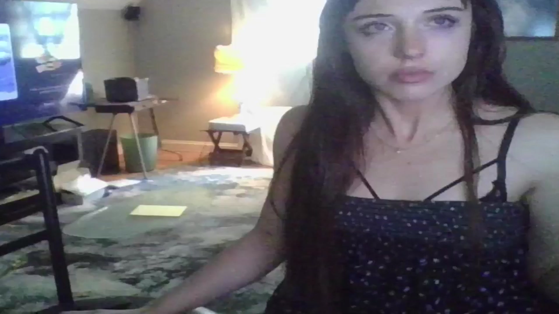 Gallery image thumbnail from thotfuldotter's myfreecams stream on, 04/07/2025, 17:40 image 17 of 20
