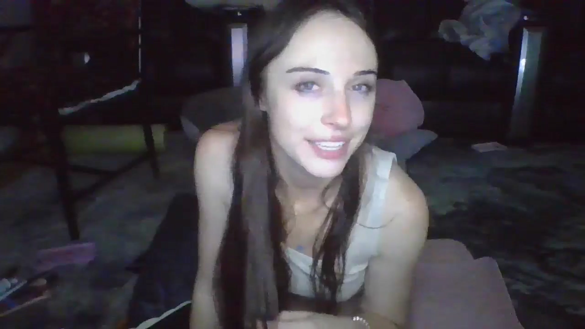 Gallery image thumbnail from thotfuldotter's myfreecams stream on, 04/15/2025, 04:29 image 16 of 20