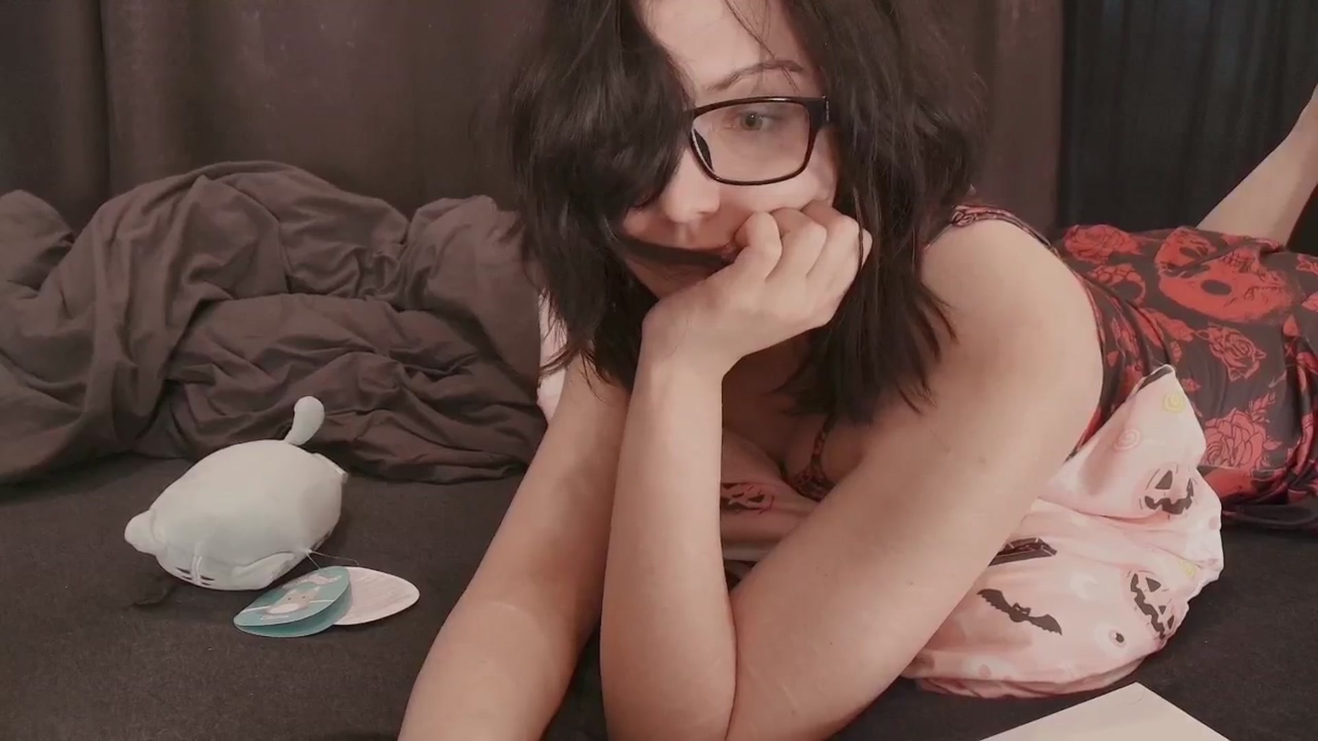 Gallery image thumbnail from throbbing's myfreecams stream on, 10/17/2025, 07:22 image 9 of 20
