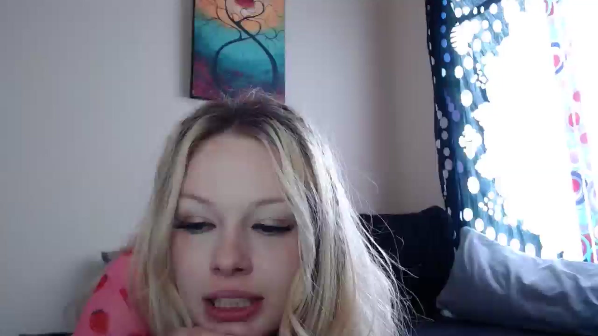 Gallery image thumbnail from thtoneblonde's myfreecams stream on, 01/01/2025, 17:42 image 20 of 20