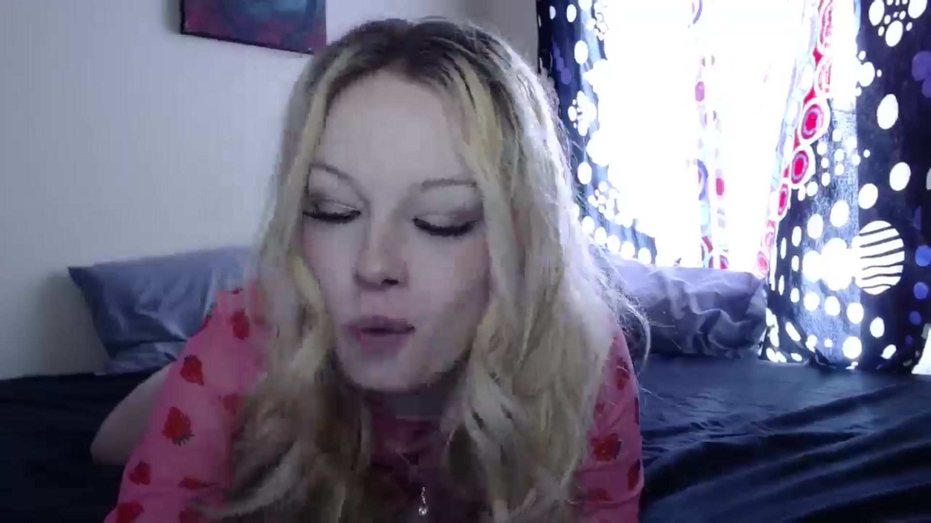 Gallery image thumbnail from thtoneblonde's myfreecams stream on, 01/01/2025, 17:42 image 2 of 20