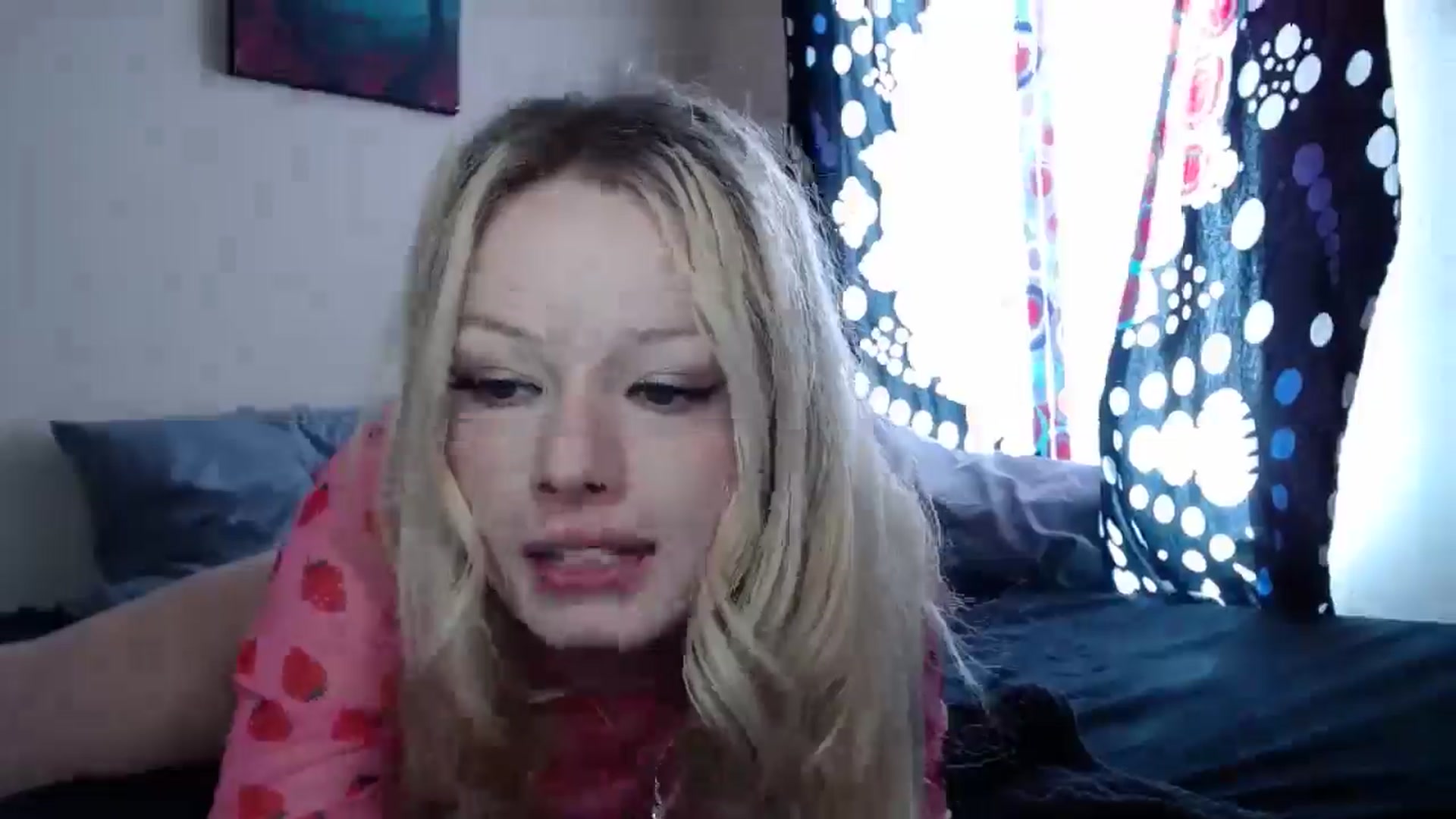 Gallery image thumbnail from thtoneblonde's myfreecams stream on, 01/01/2025, 17:57 image 4 of 20