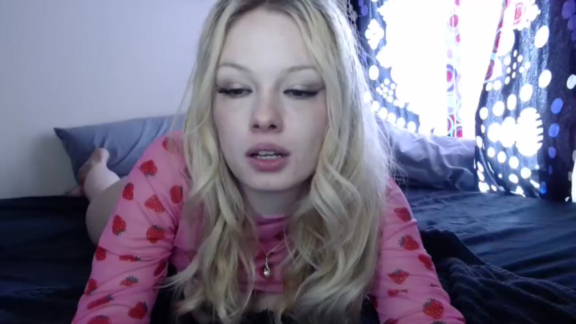 Gallery image thumbnail from thtoneblonde's myfreecams stream on, 01/01/2025, 17:57 image 11 of 20