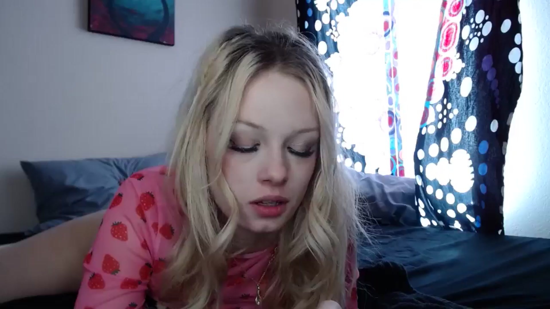 Gallery image thumbnail from thtoneblonde's myfreecams stream on, 01/01/2025, 17:57 image 5 of 20