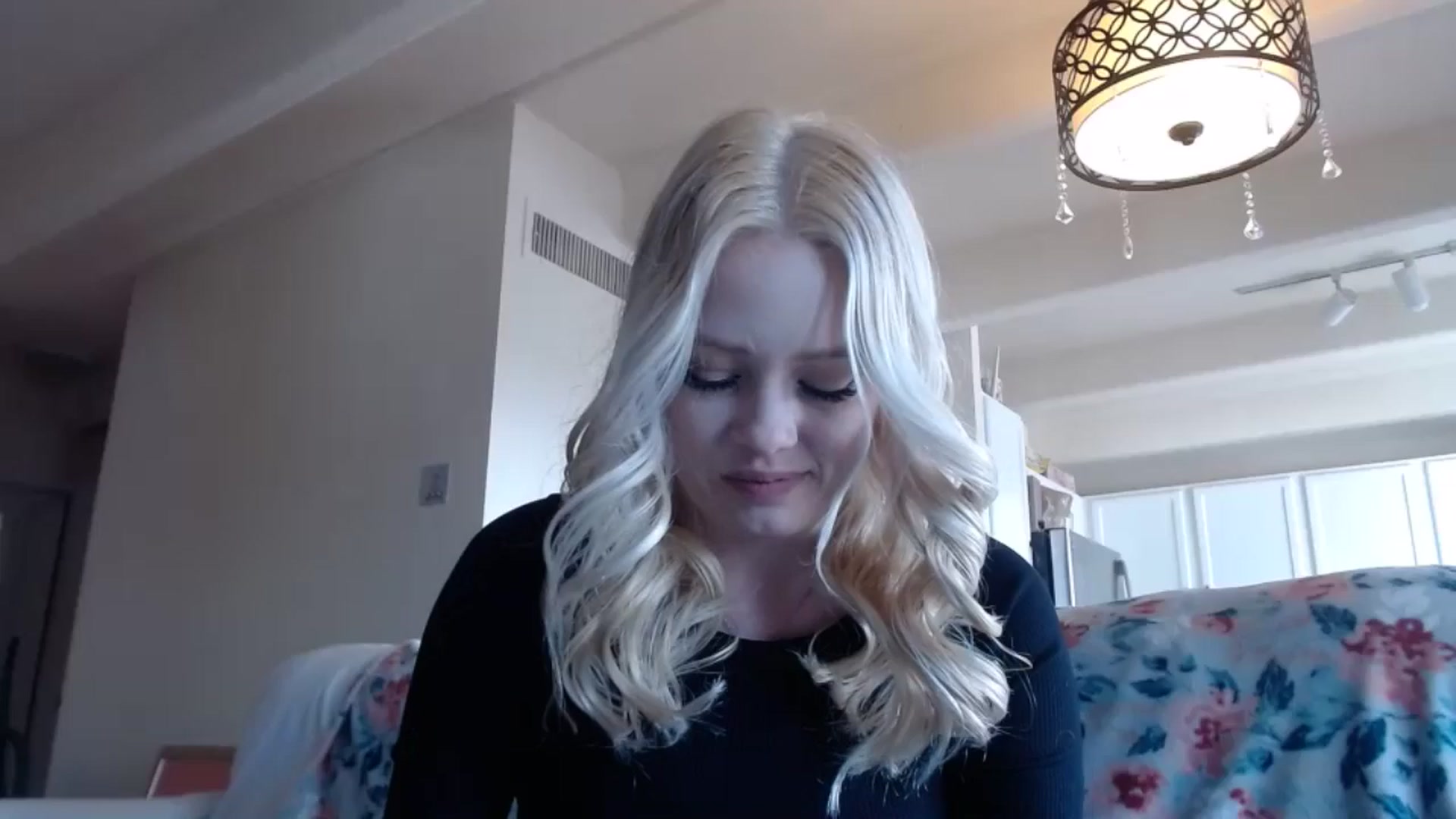 Gallery image thumbnail from thtoneblonde's myfreecams stream on, 01/19/2025, 20:08 image 9 of 20