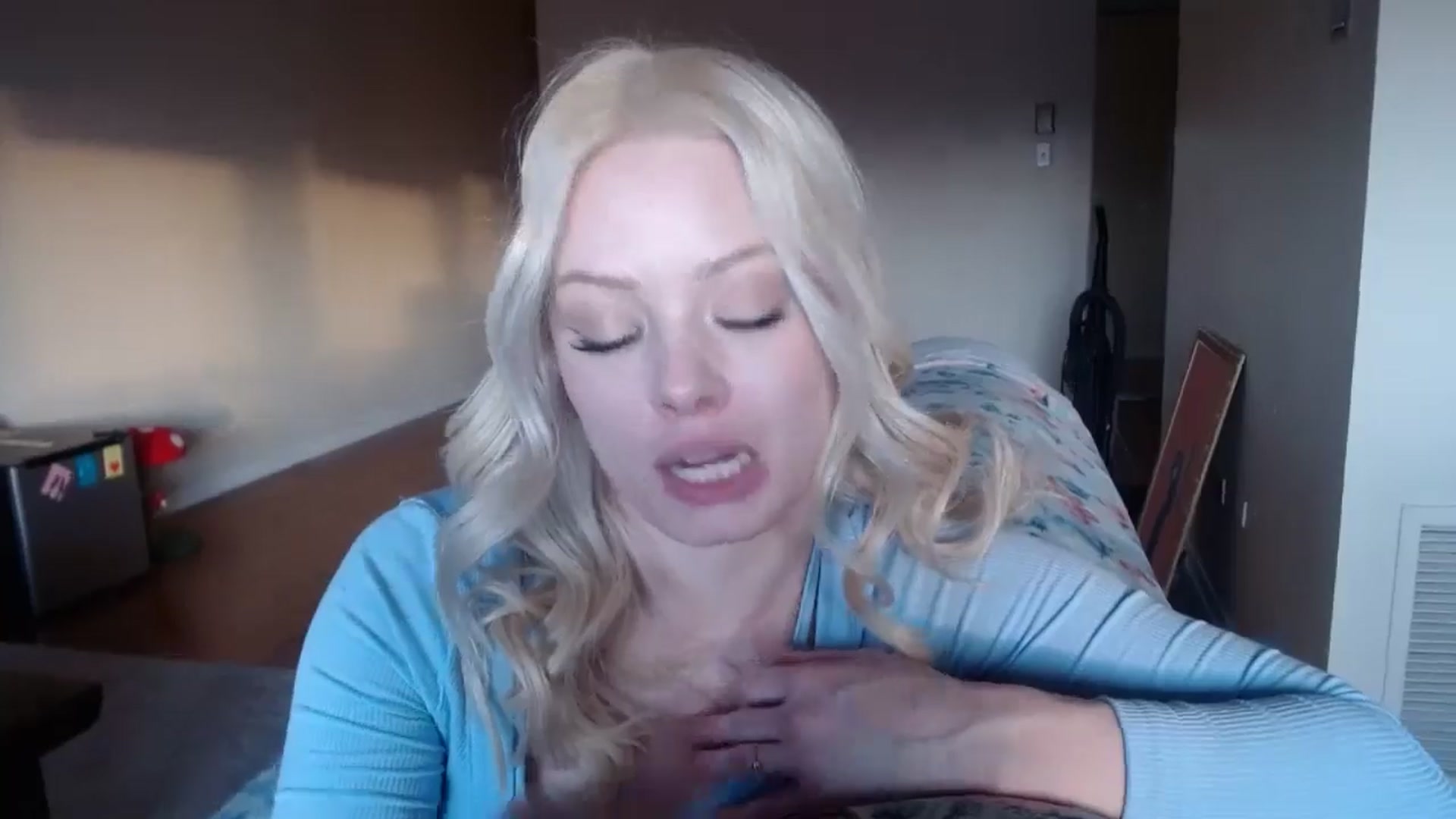 Gallery image thumbnail from thtoneblonde's myfreecams stream on, 01/20/2025, 24:12 image 5 of 20