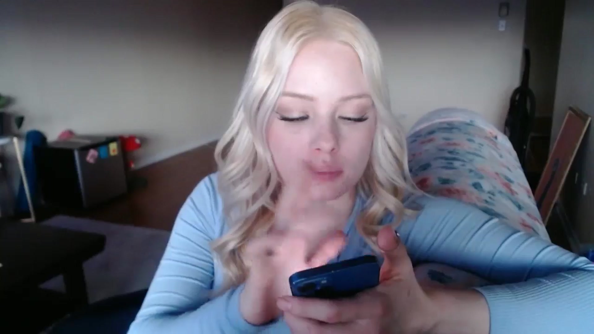 Gallery image thumbnail from thtoneblonde's myfreecams stream on, 01/20/2025, 24:12 image 20 of 20