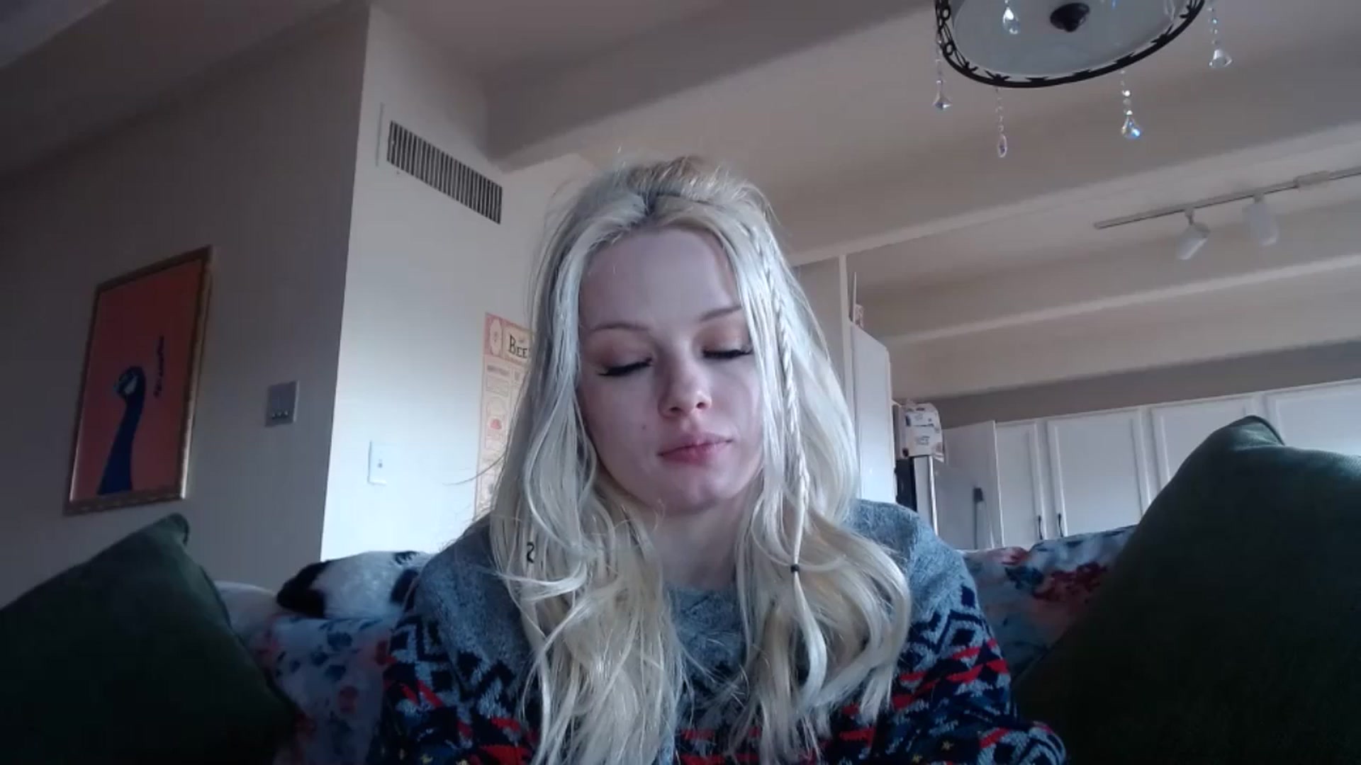 Gallery image thumbnail from thtoneblonde's myfreecams stream on, 02/01/2025, 18:05 image 16 of 20