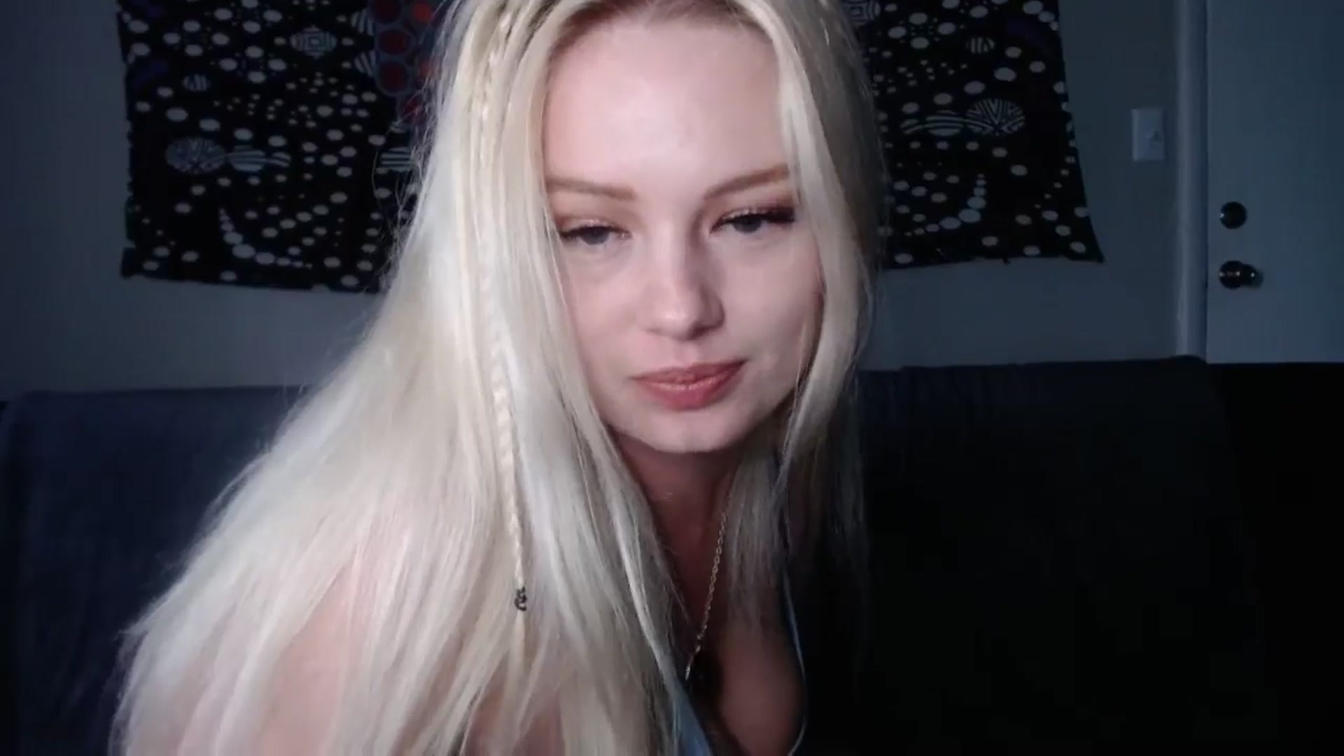 Gallery image thumbnail from thtoneblonde's myfreecams stream on, 08/24/2025, 20:11 image 17 of 20