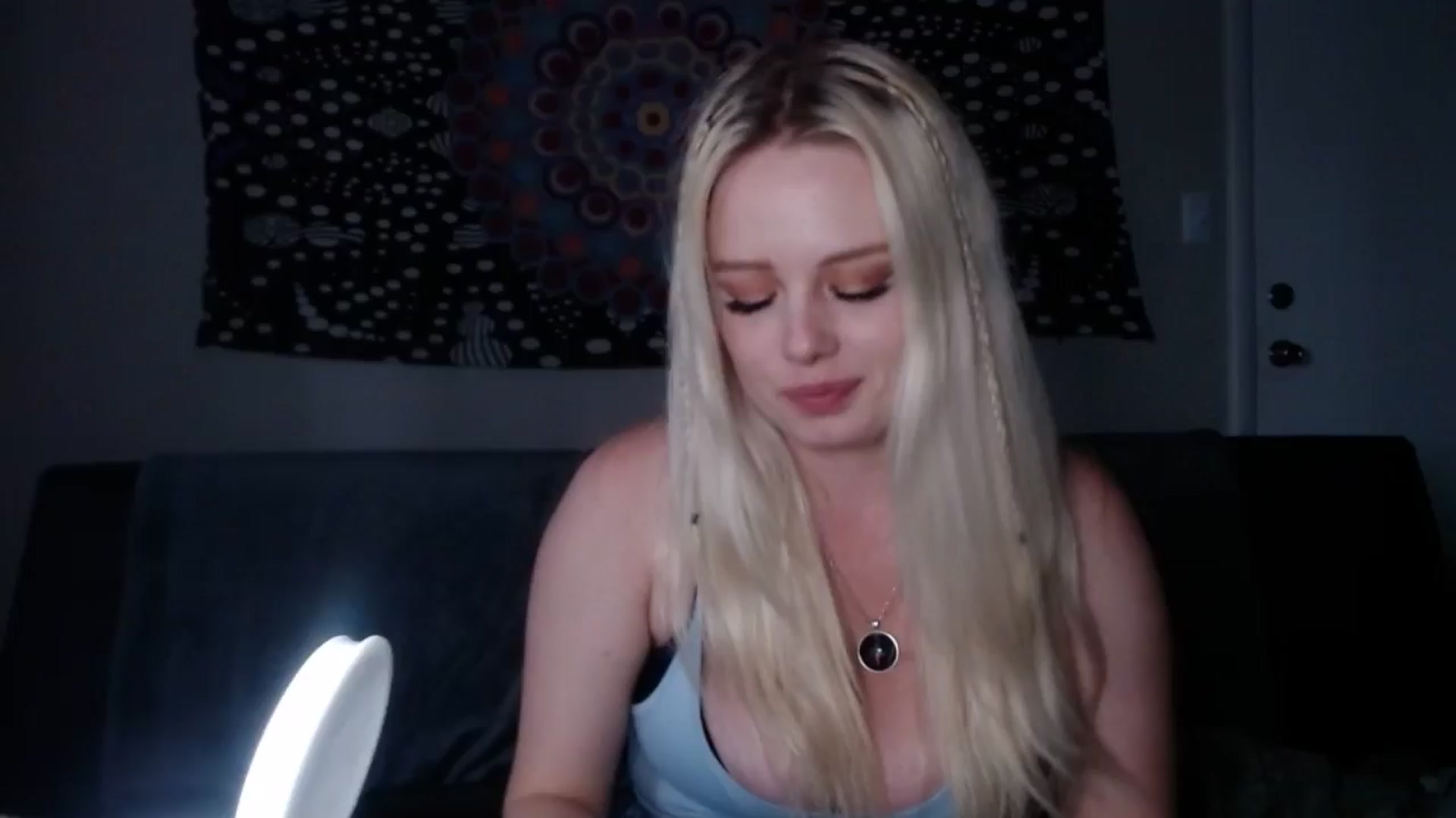 Gallery image thumbnail from thtoneblonde's myfreecams stream on, 08/24/2025, 20:11 image 5 of 20