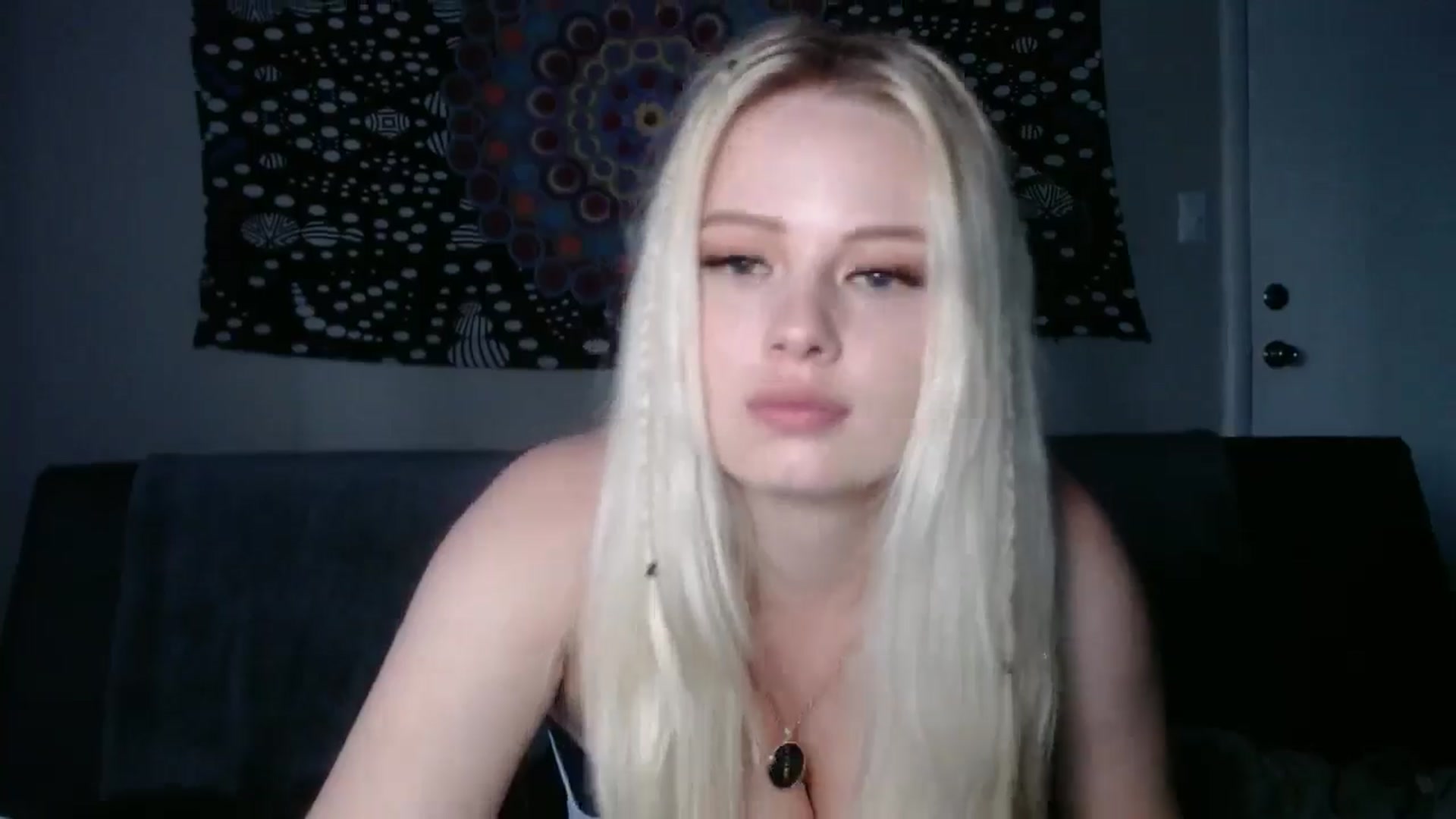Gallery image thumbnail from thtoneblonde's myfreecams stream on, 08/24/2025, 20:11 image 6 of 20