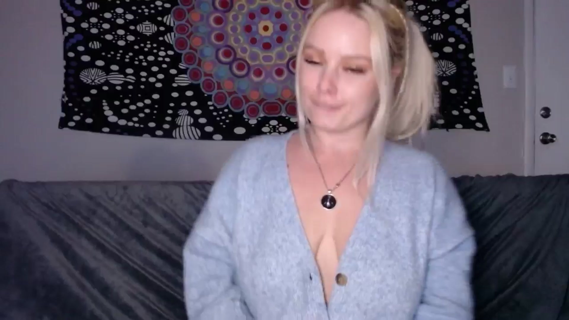 Gallery image thumbnail from thtoneblonde's myfreecams stream on, 08/24/2025, 23:31 image 20 of 20