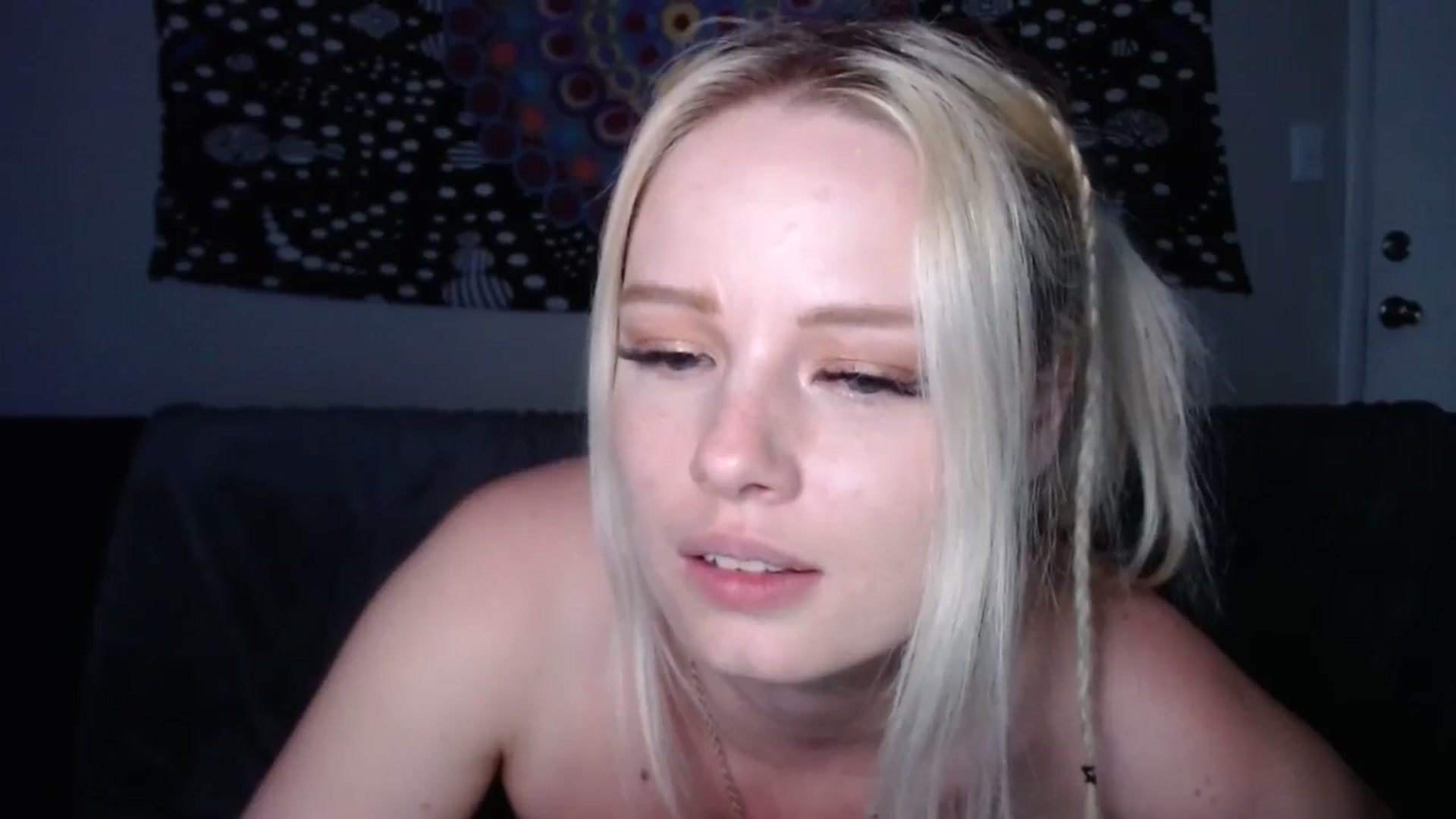 Gallery image thumbnail from thtoneblonde's myfreecams stream on, 08/24/2025, 23:31 image 6 of 20