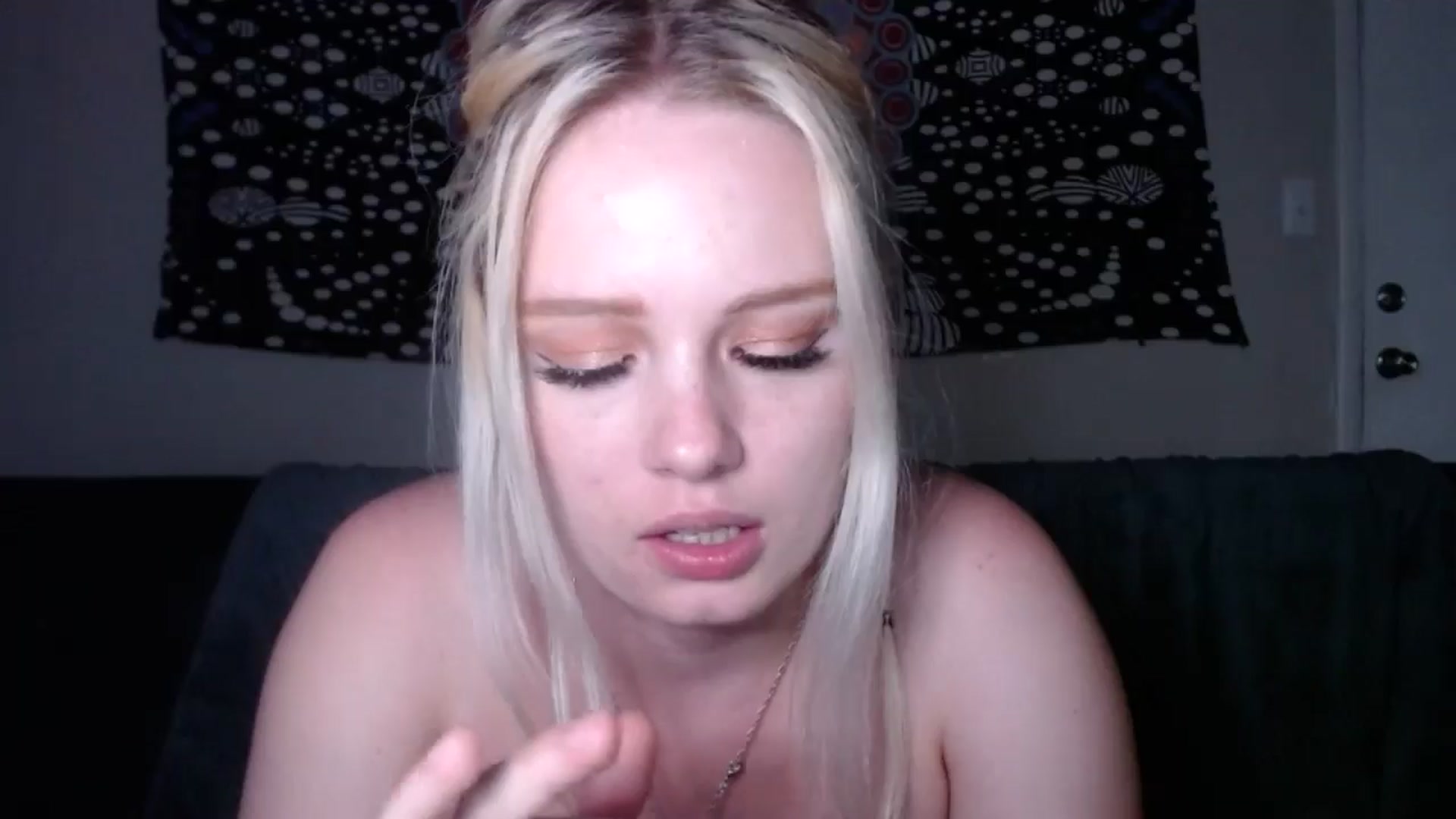 Gallery image thumbnail from thtoneblonde's myfreecams stream on, 08/24/2025, 23:31 image 13 of 20