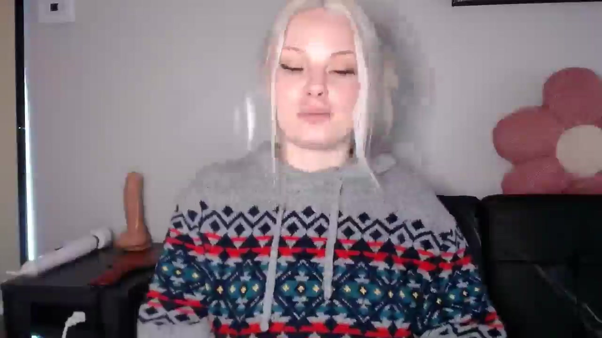 Gallery image thumbnail from thtoneblonde's myfreecams stream on, 10/05/2025, 14:41 image 13 of 20
