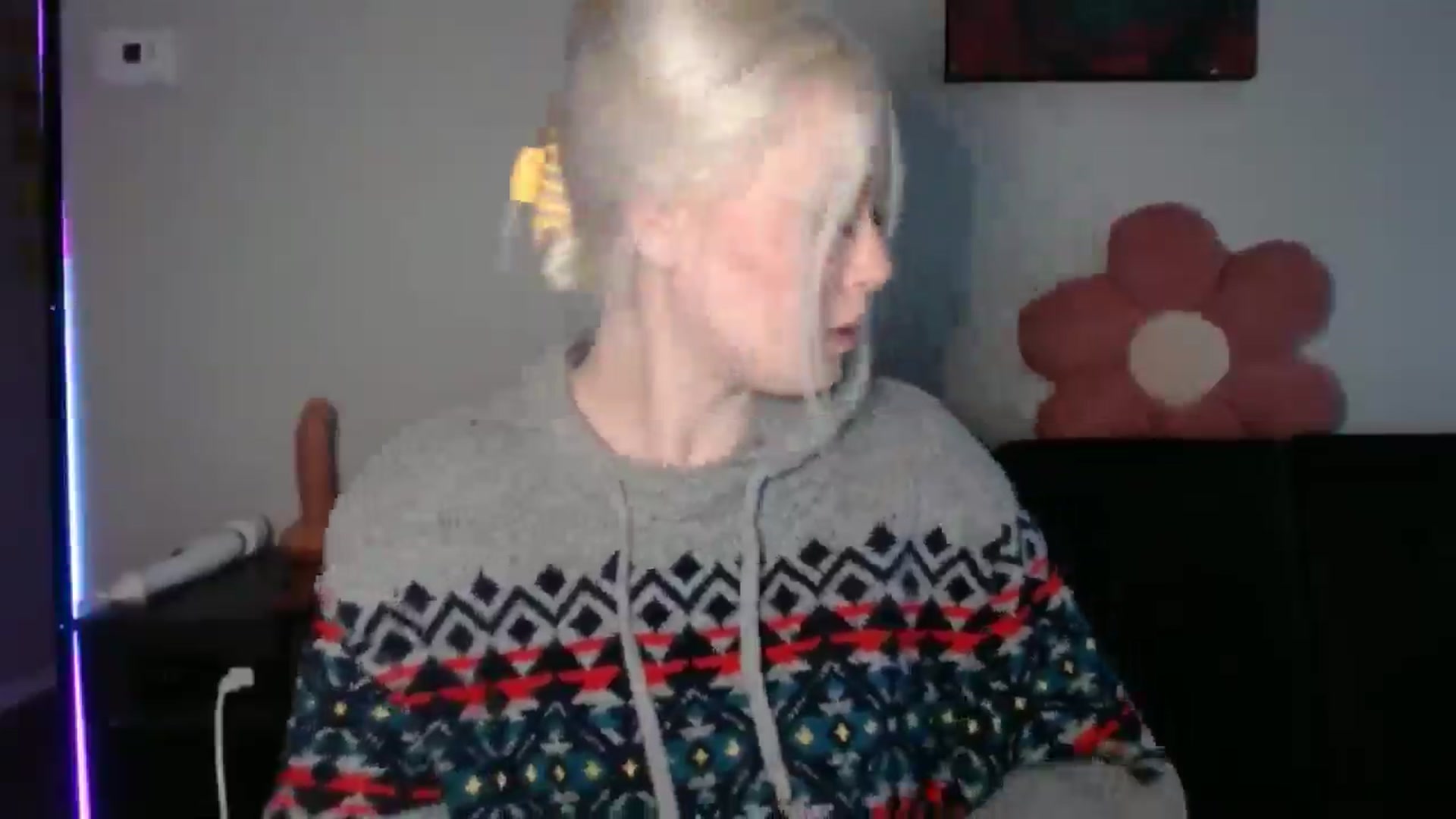 Gallery image thumbnail from thtoneblonde's myfreecams stream on, 10/05/2025, 14:41 image 2 of 20
