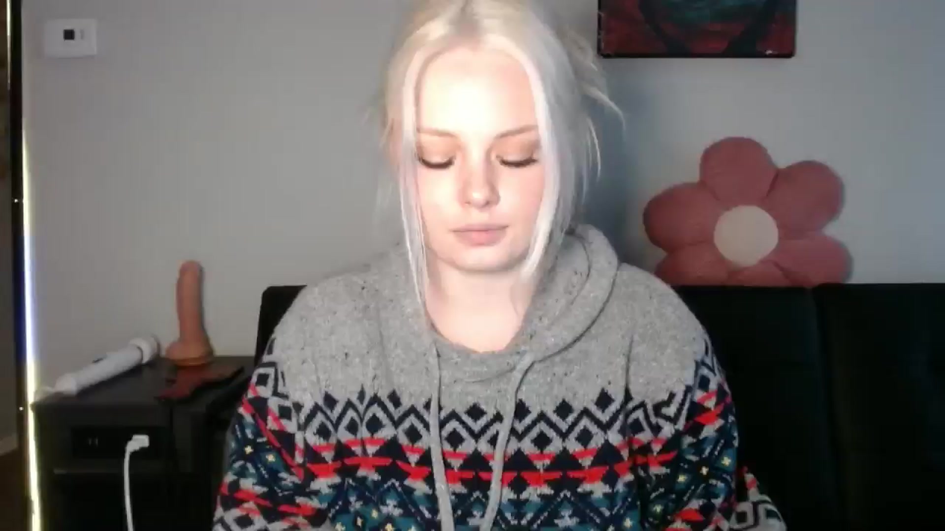 Gallery image thumbnail from thtoneblonde's myfreecams stream on, 10/05/2025, 14:41 image 1 of 20