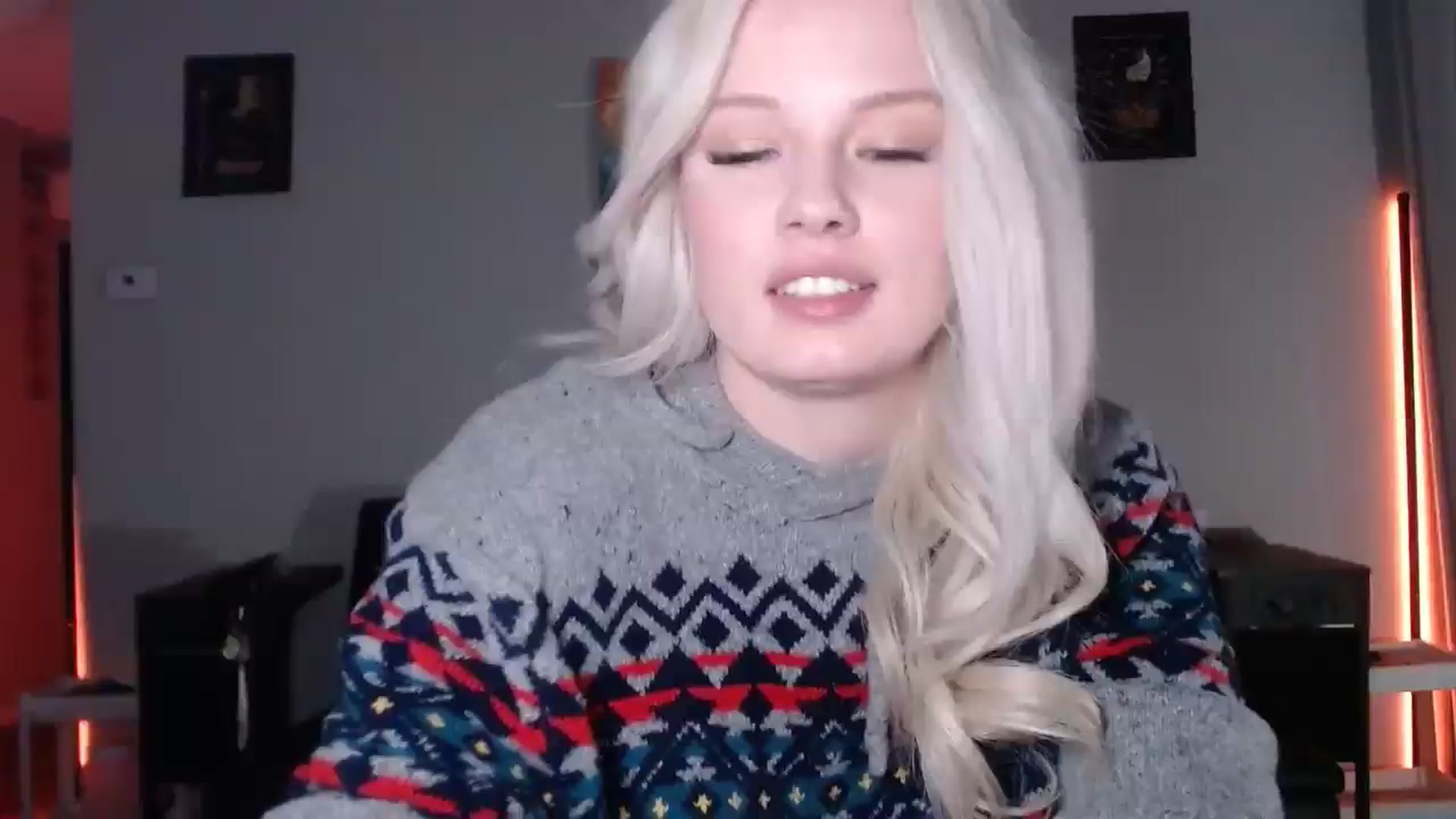 Gallery image thumbnail from thtoneblonde's myfreecams stream on, 10/30/2025, 13:33 image 9 of 20
