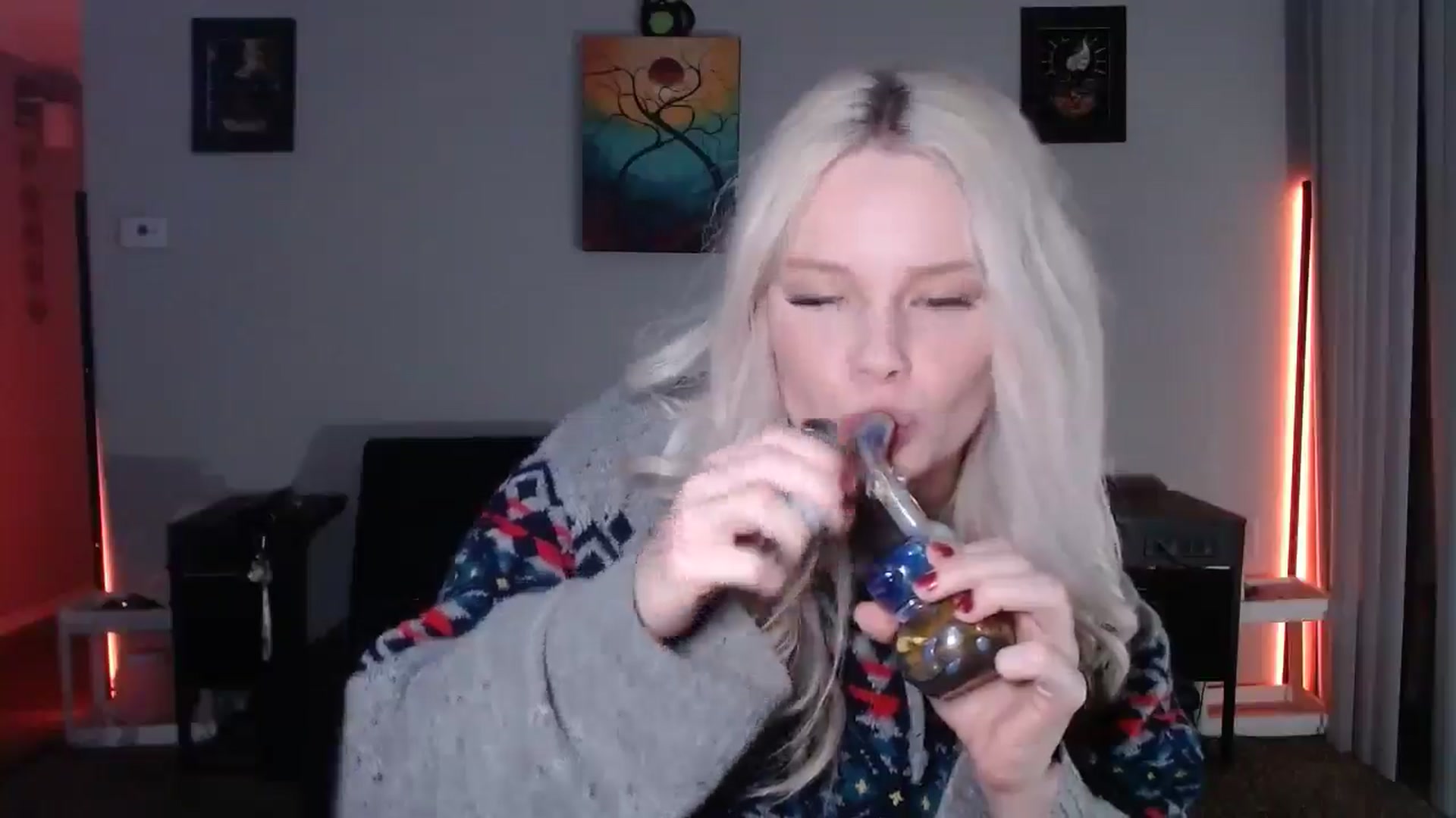Gallery image thumbnail from thtoneblonde's myfreecams stream on, 10/30/2025, 13:33 image 6 of 20