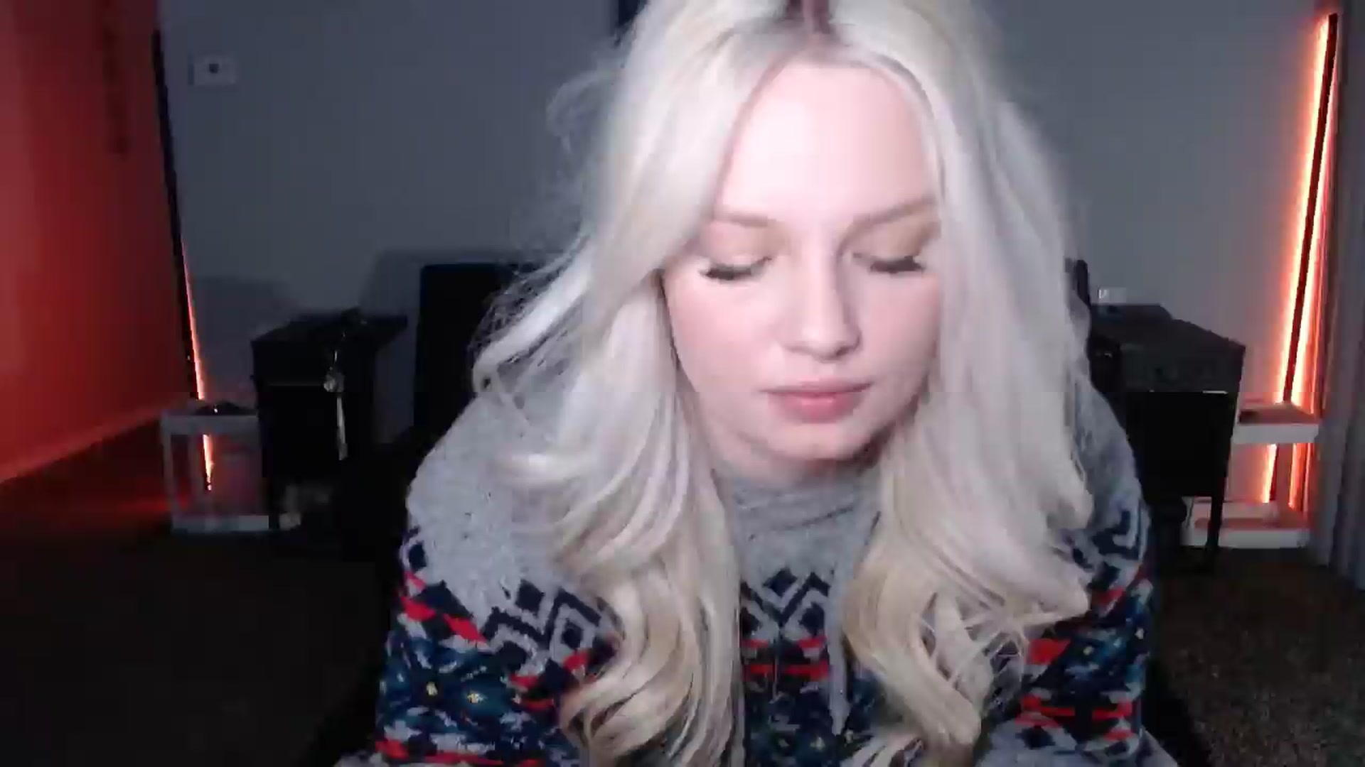 Gallery image thumbnail from thtoneblonde's myfreecams stream on, 10/30/2025, 13:33 image 4 of 20