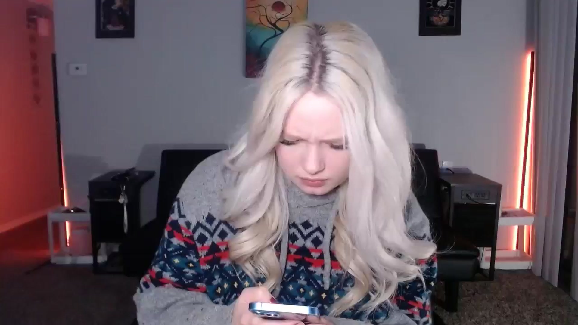 Gallery image thumbnail from thtoneblonde's myfreecams stream on, 10/30/2025, 13:33 image 8 of 20