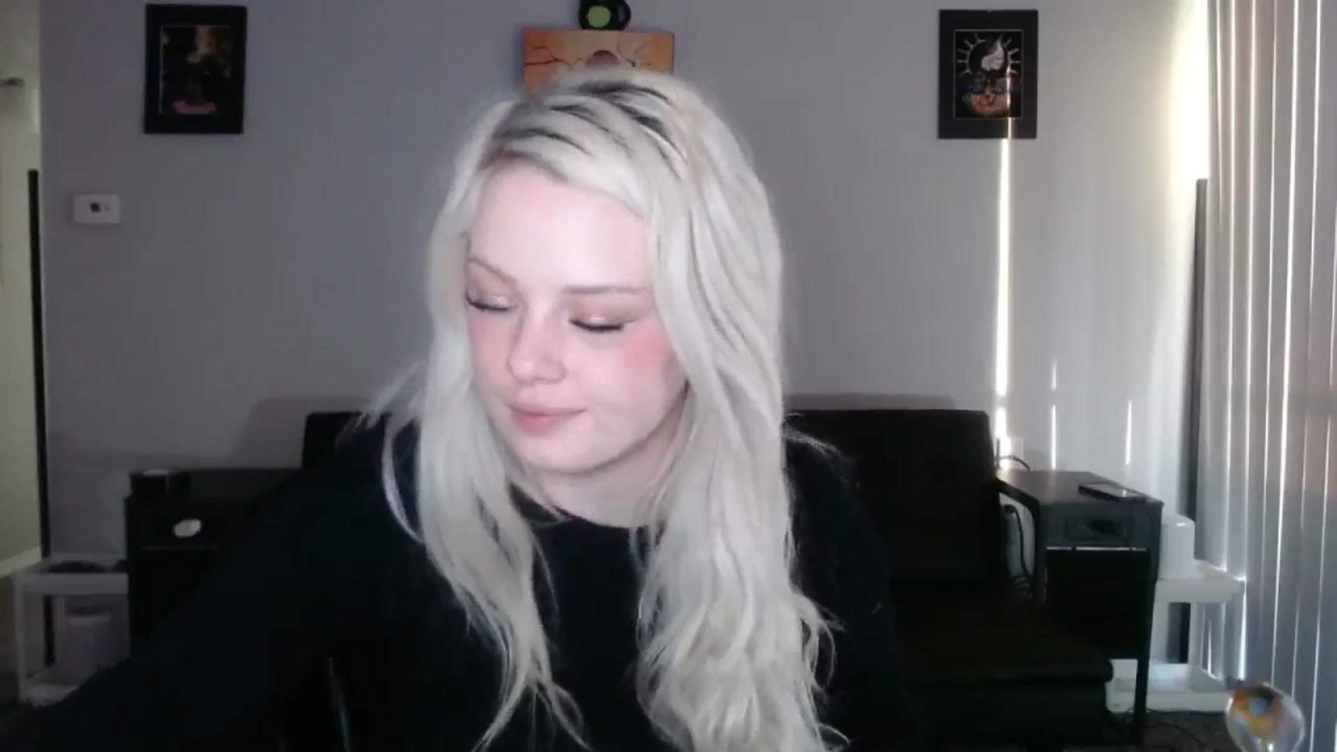 Gallery image thumbnail from thtoneblonde's myfreecams stream on, 11/27/2025, 14:32 image 20 of 20