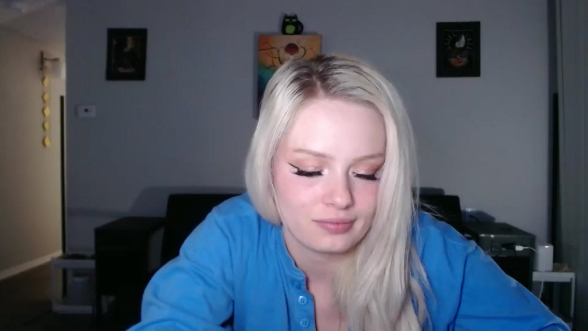 Gallery image thumbnail from thtoneblonde's myfreecams stream on, 11/29/2025, 11:51 image 3 of 20