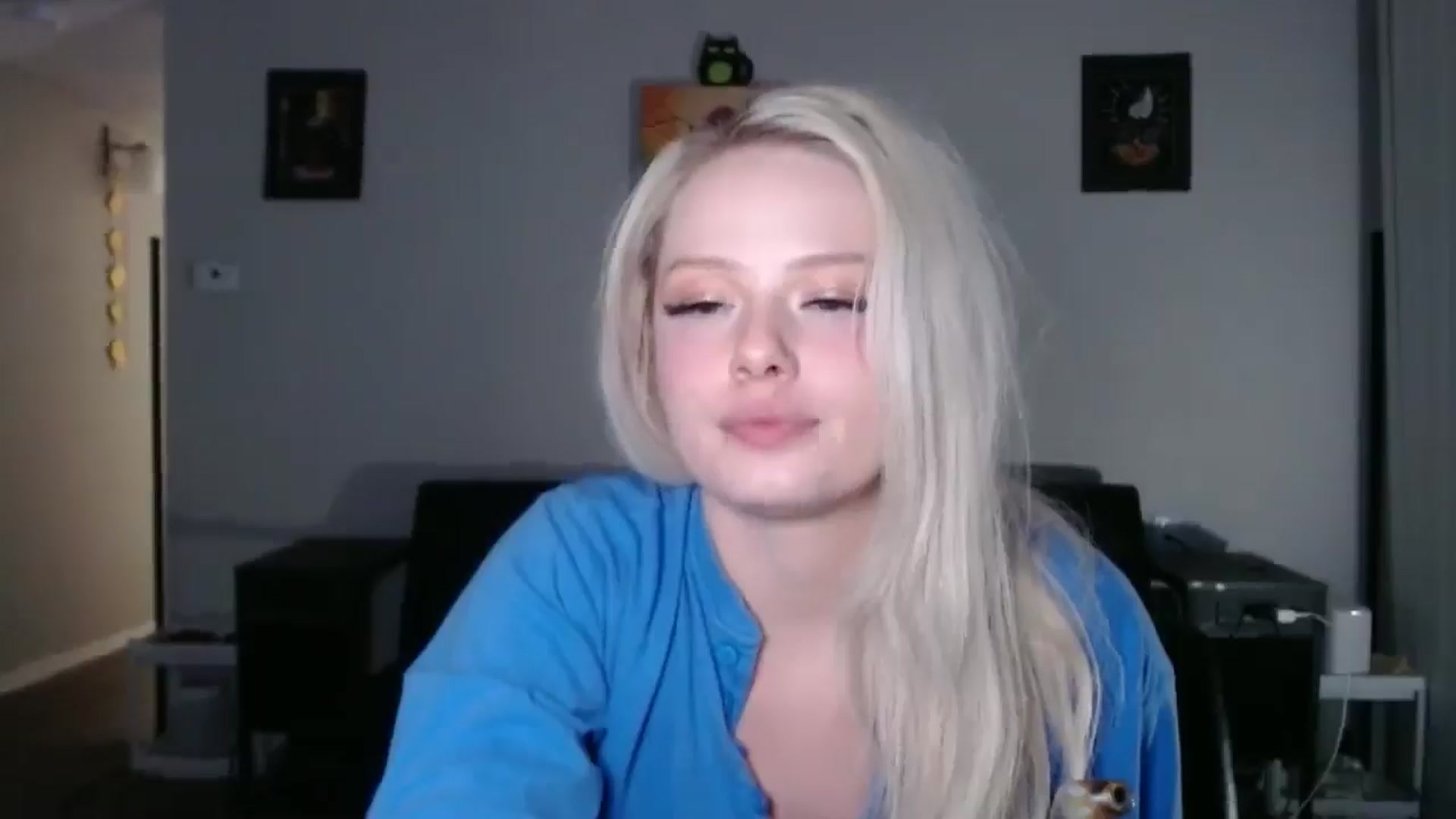 Gallery image thumbnail from thtoneblonde's myfreecams stream on, 11/29/2025, 11:51 image 12 of 20