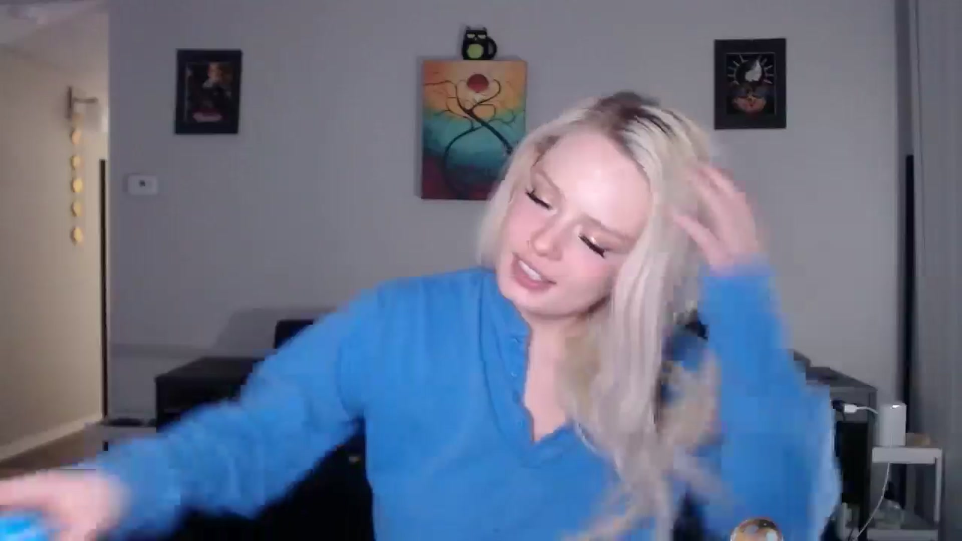 Gallery image thumbnail from thtoneblonde's myfreecams stream on, 11/29/2025, 11:51 image 6 of 20