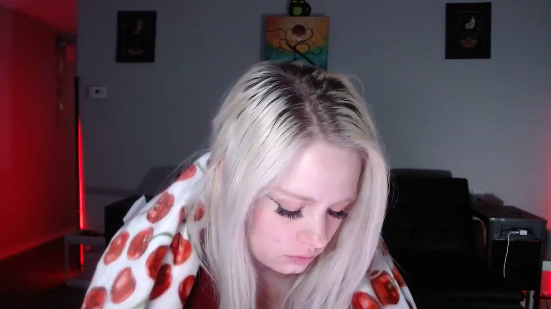 Gallery image thumbnail from thtoneblonde's myfreecams stream on, 11/30/2025, 10:49 image 20 of 20