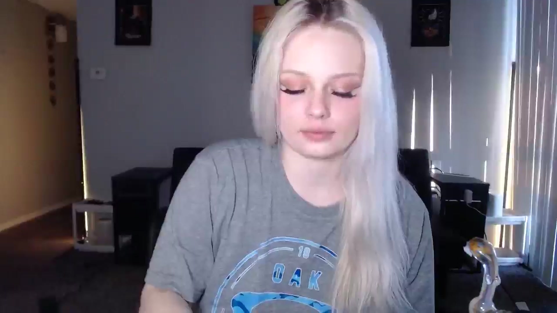 Gallery image thumbnail from thtoneblonde's myfreecams stream on, 12/04/2025, 15:41 image 3 of 20