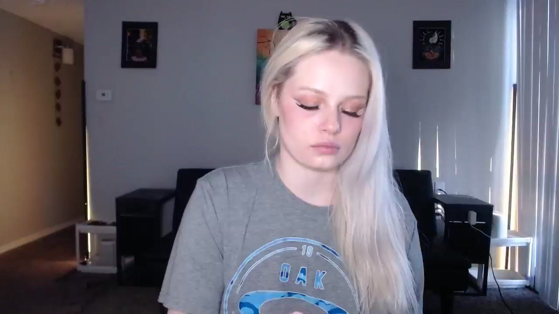 Gallery image thumbnail from thtoneblonde's myfreecams stream on, 12/04/2025, 15:41 image 5 of 20