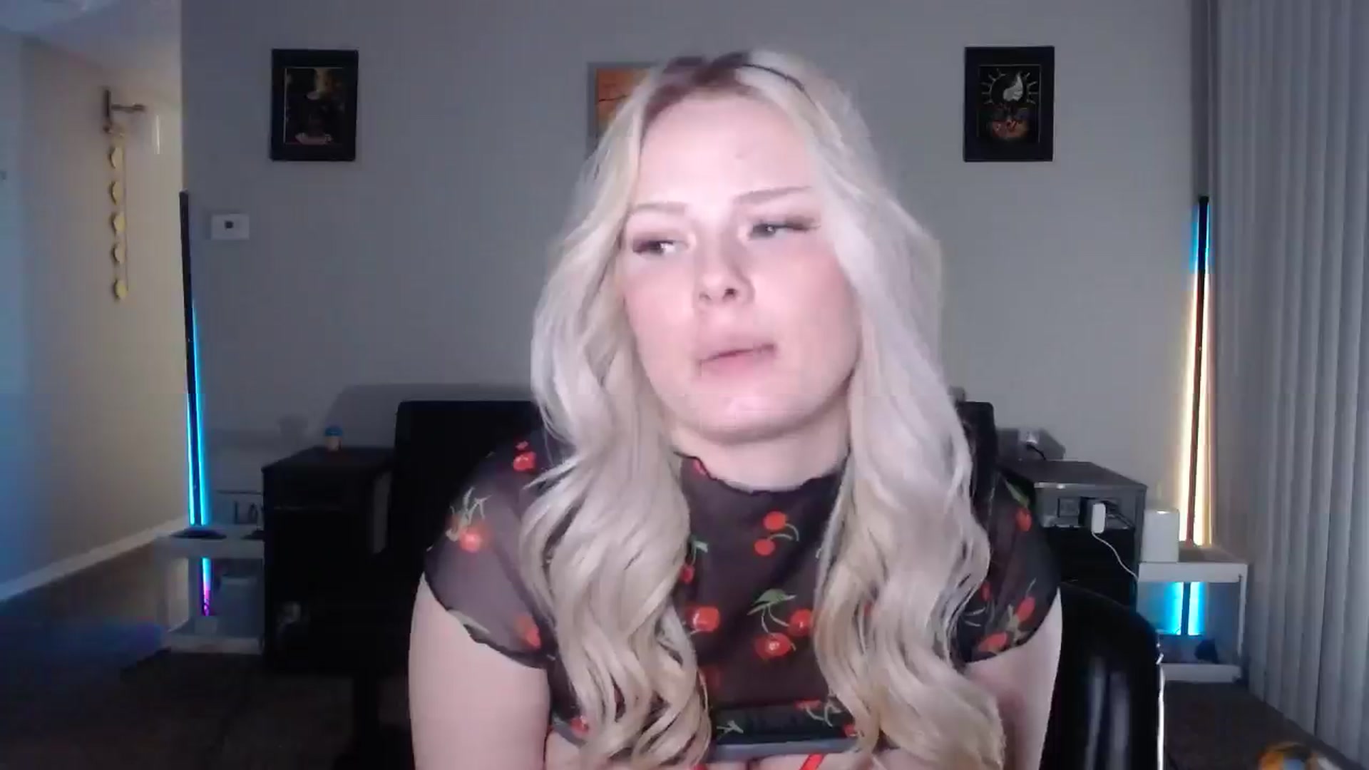 Gallery image thumbnail from thtoneblonde's myfreecams stream on, 12/18/2025, 14:13 image 4 of 20