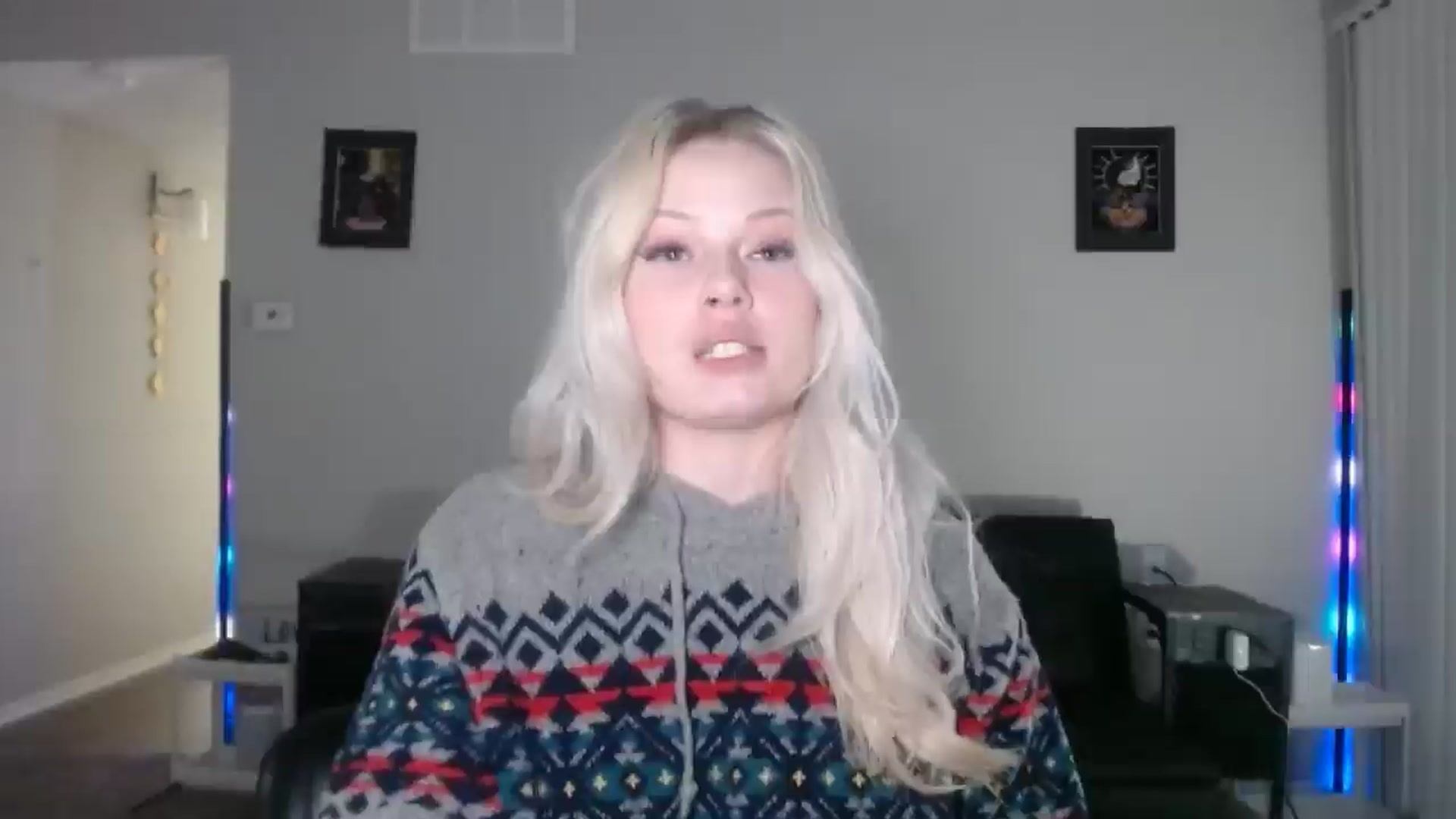 Gallery image thumbnail from thtoneblonde's myfreecams stream on, 12/22/2025, 14:12 image 7 of 20