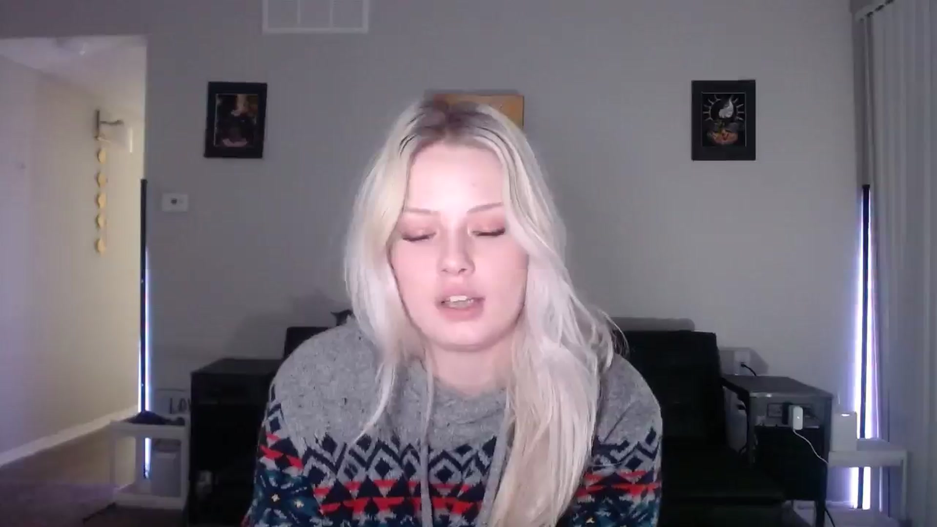 Gallery image thumbnail from thtoneblonde's myfreecams stream on, 12/22/2025, 14:12 image 4 of 20