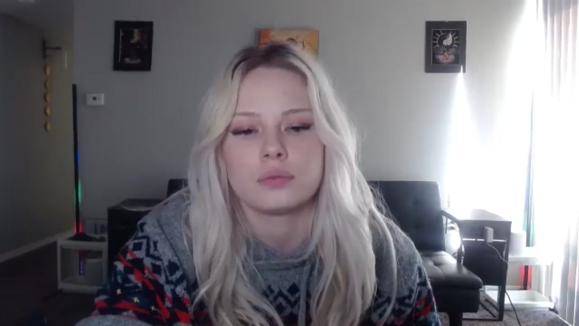 Gallery image thumbnail from thtoneblonde's myfreecams stream on, 12/22/2025, 15:54 image 15 of 20