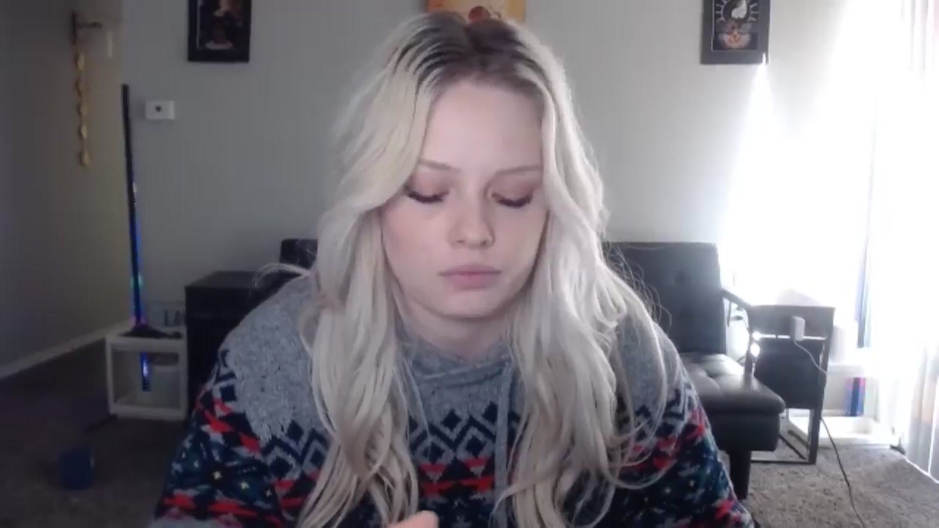 Gallery image thumbnail from thtoneblonde's myfreecams stream on, 12/22/2025, 15:54 image 18 of 20