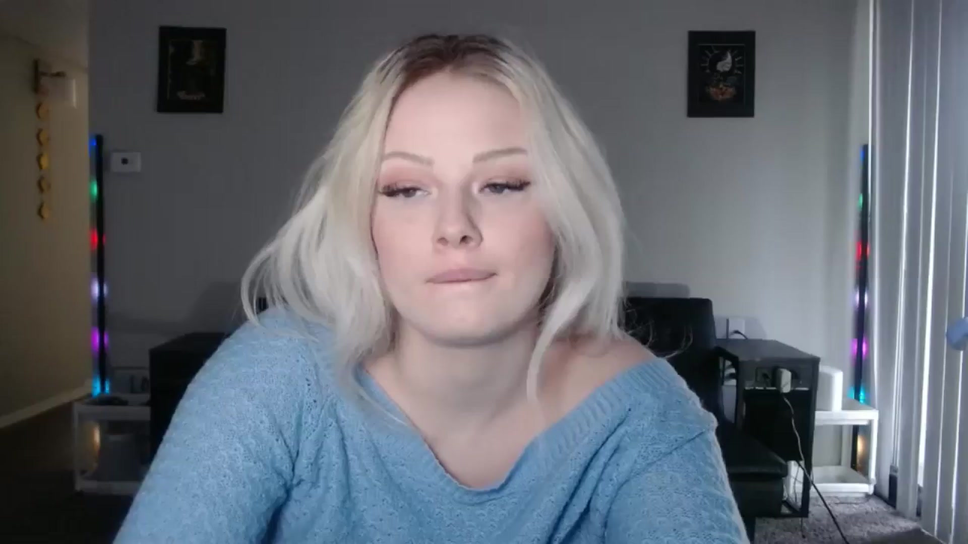 Gallery image thumbnail from thtoneblonde's myfreecams stream on, 01/02/2026, 16:21 image 15 of 20