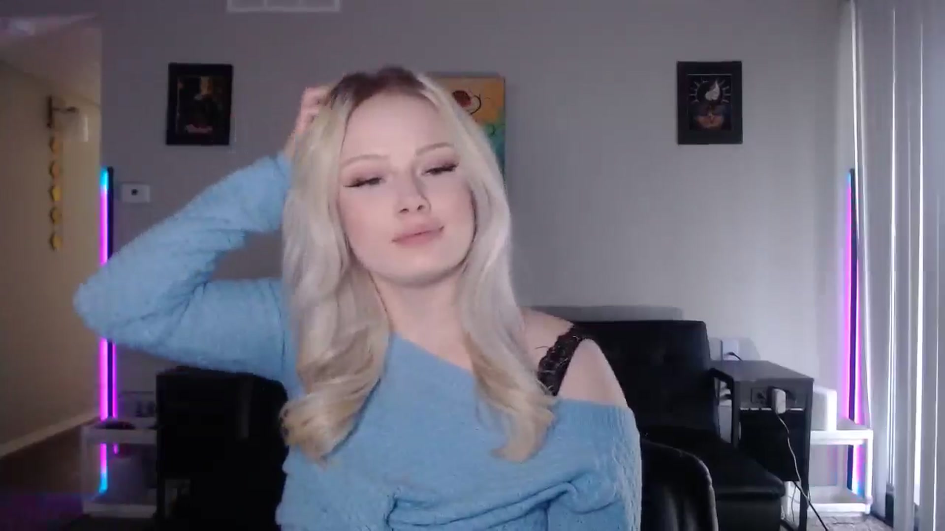 Gallery image thumbnail from thtoneblonde's myfreecams stream on, 01/02/2026, 16:21 image 8 of 20